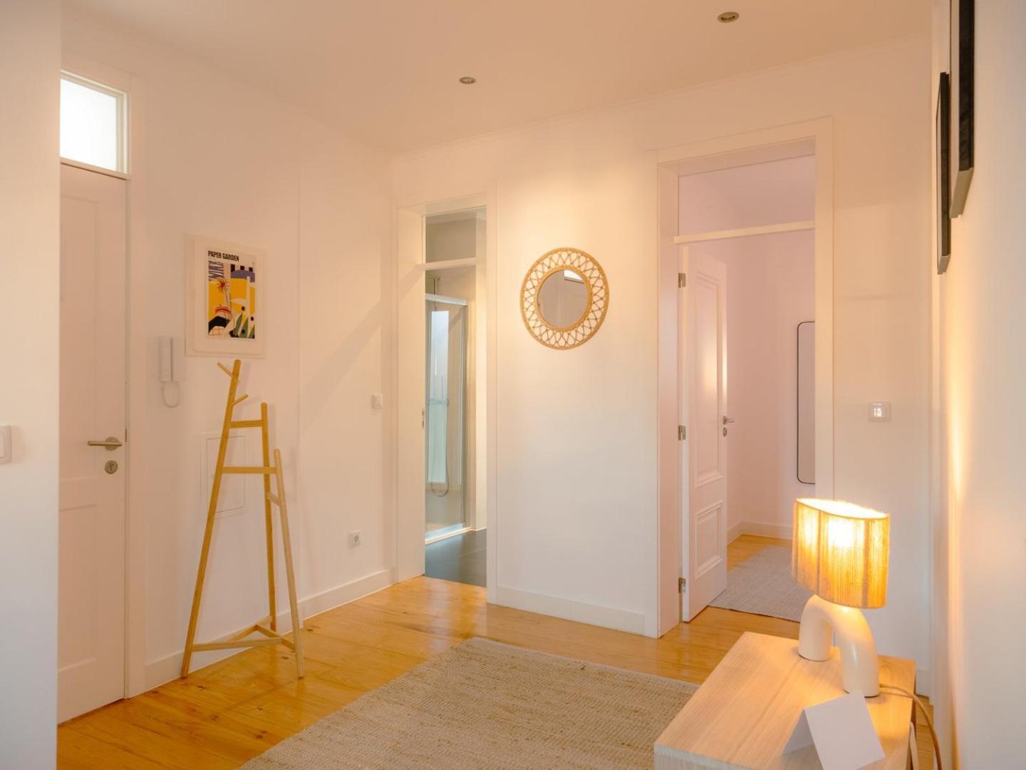 Stylish 2br Castle View - | By Airnest Appartement Lisboa