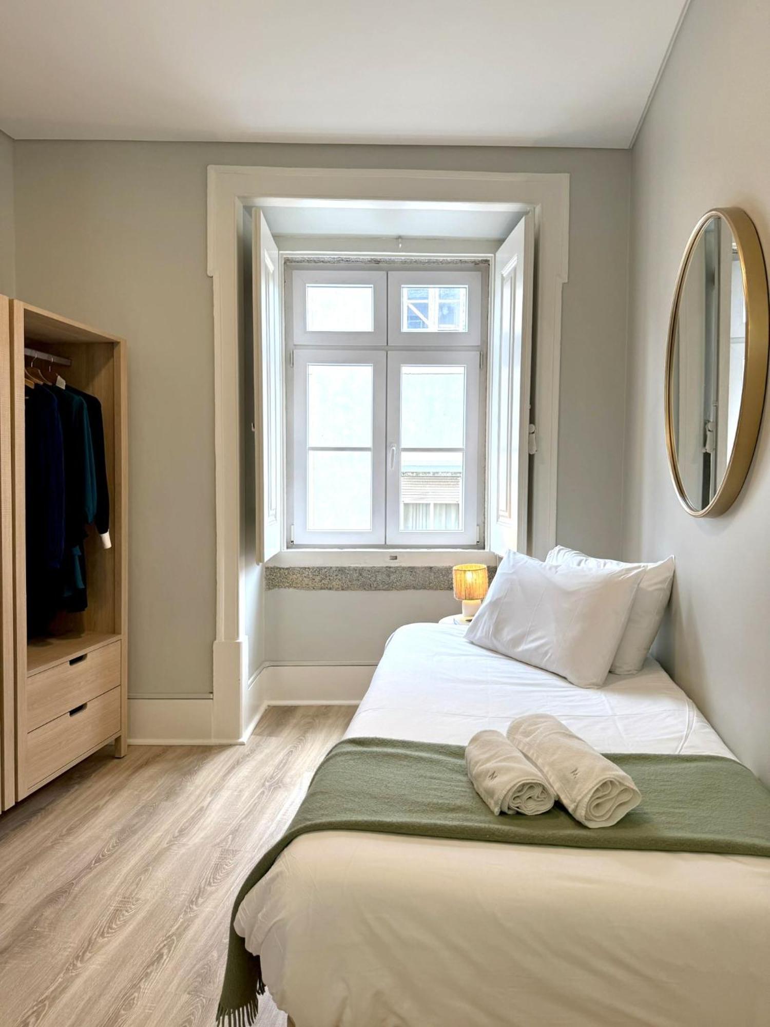 Metropolitan Living - Janelas Verdes Apartamento