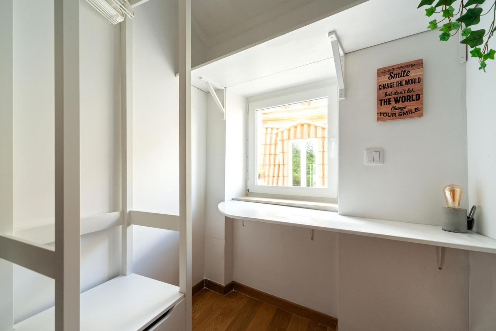 Gorgeous Rooftop 2-bed 250m To Intendente Sq Appartement Lisboa