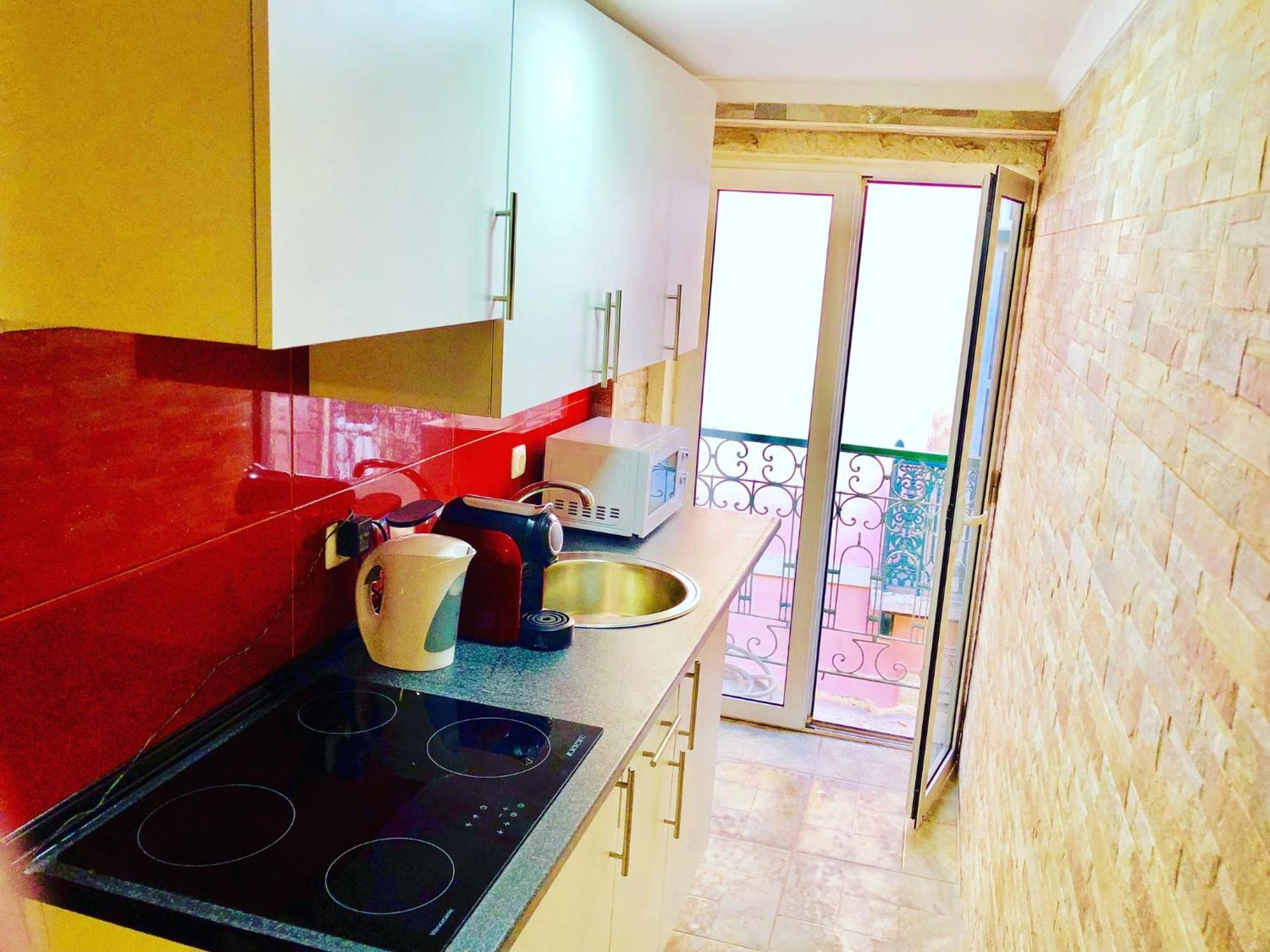 Maison d'hôtes In - 7lisbon Downtown Private Bedroom With Balcony *