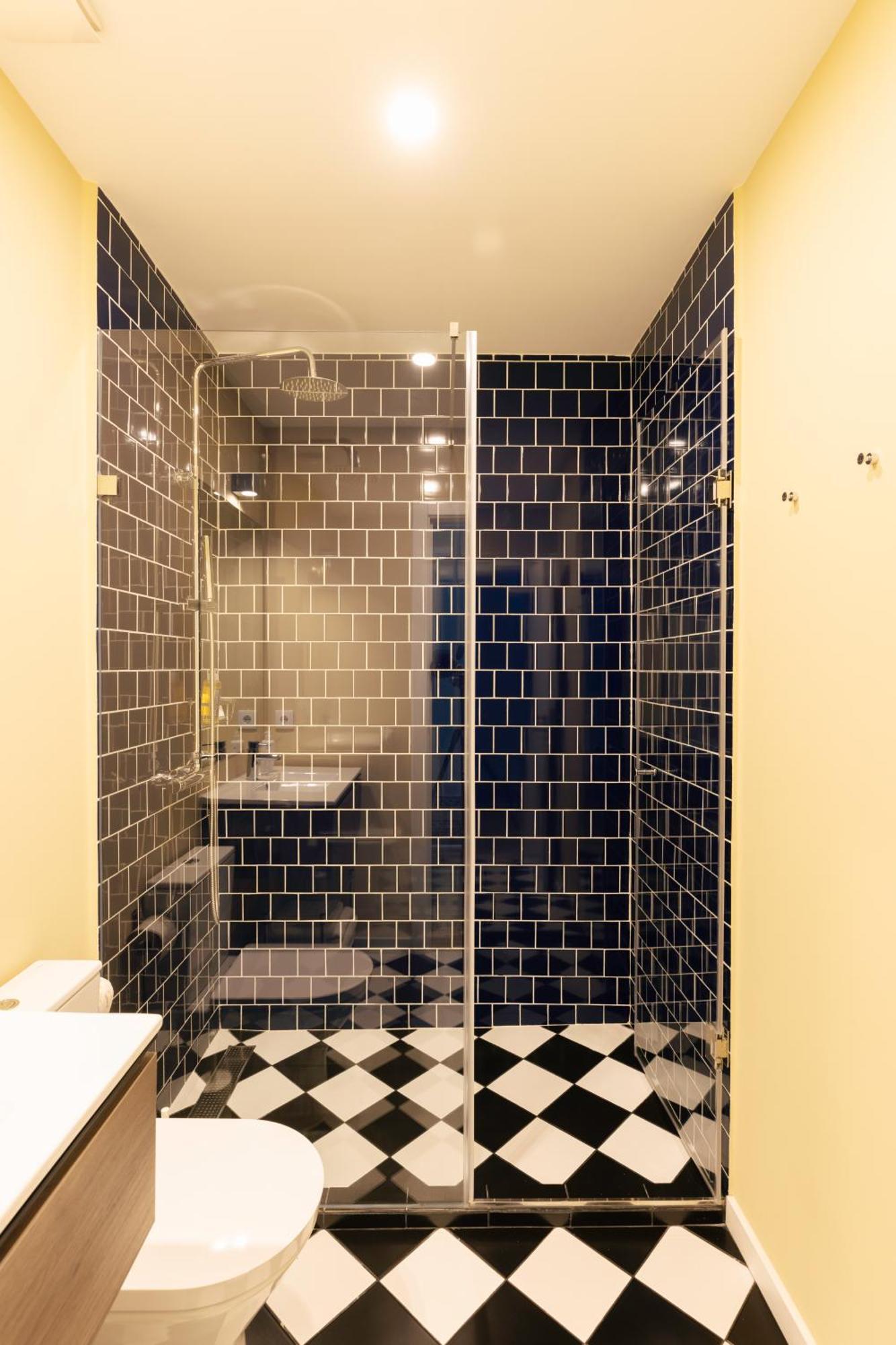 Esqina Urban Guest house 4*