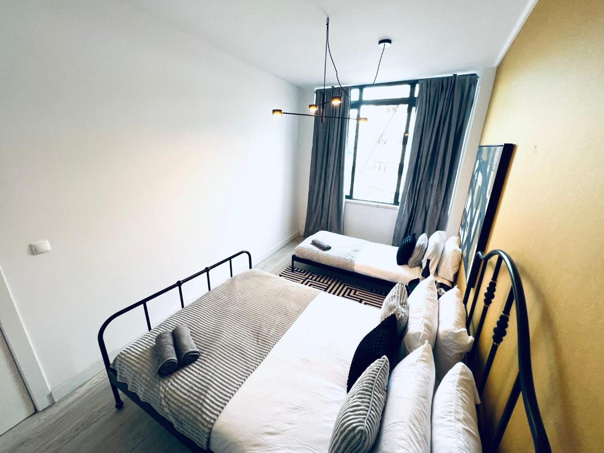 Auberge de jeunesse Luxury Rooms, Ideal For Tourists *