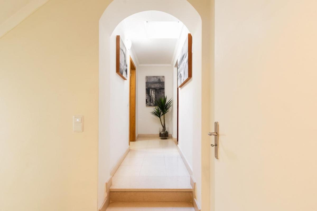 Prédio para 8 Largo do Rato by Epic Collection Appartement