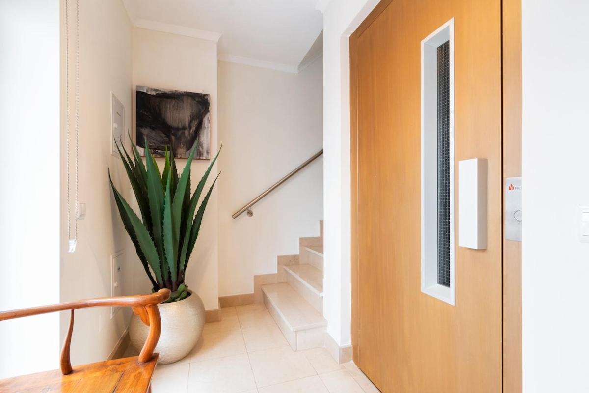 Prédio para 8 Largo do Rato by Epic Collection Appartement Lisboa