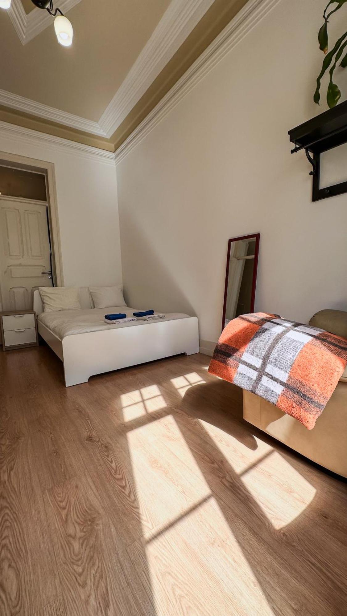 Anjos Signature Decoration Big House In Downtown Apartment