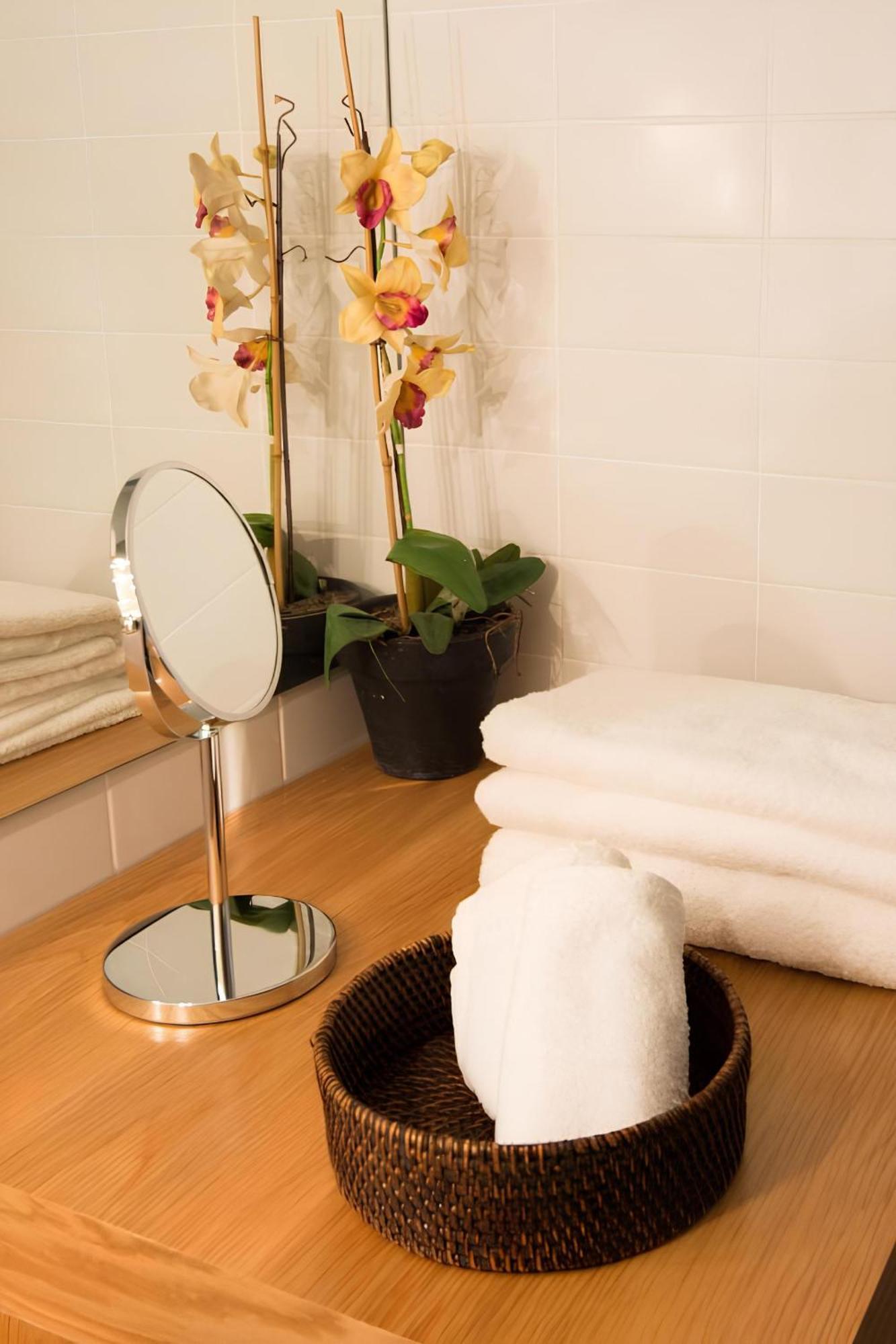 Casa Do Castelo 1- Work Or Relax In The Historic Heart Of Lisbon! Appartement