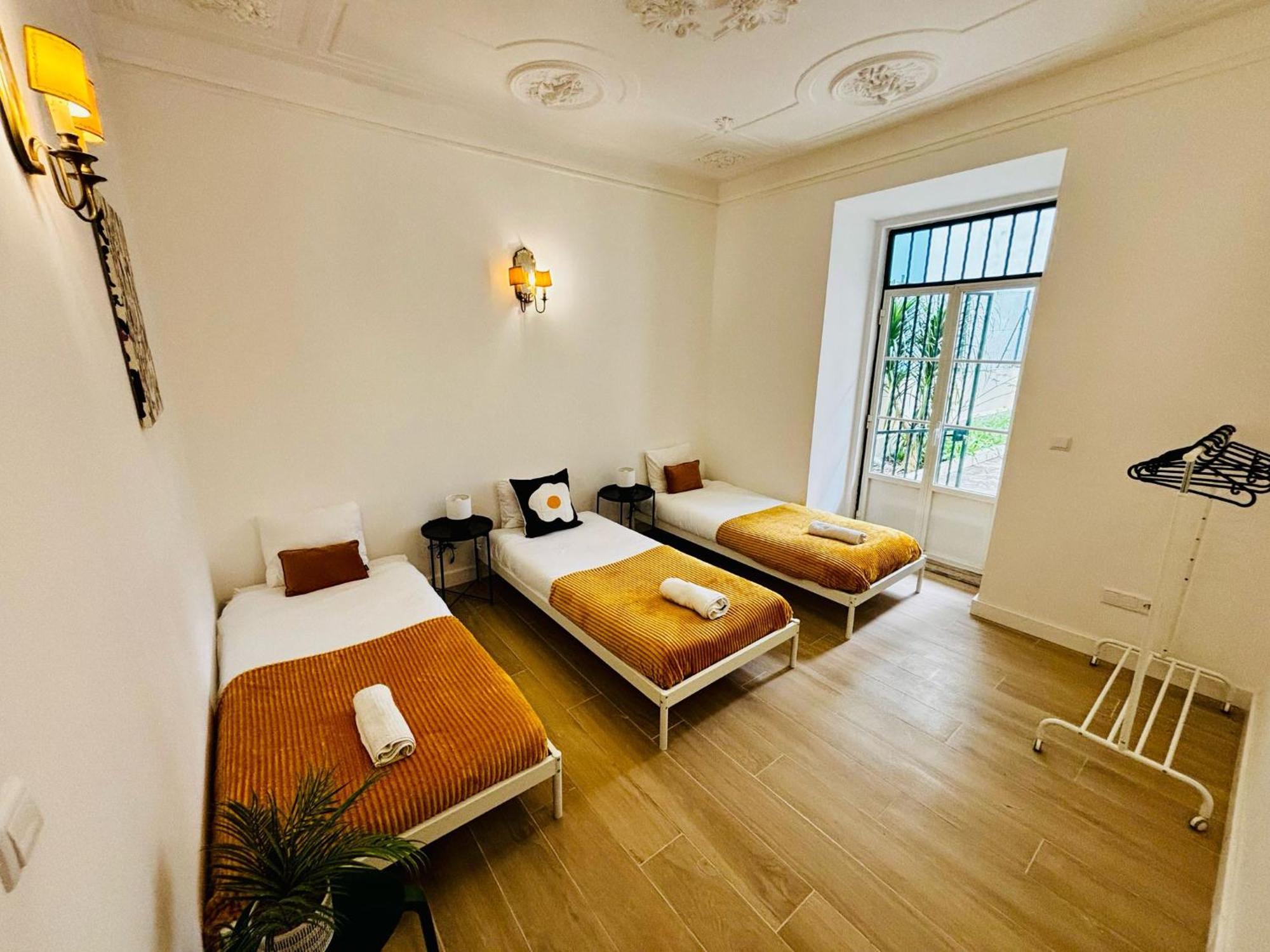 Hostel Location For Tourists, Centre *