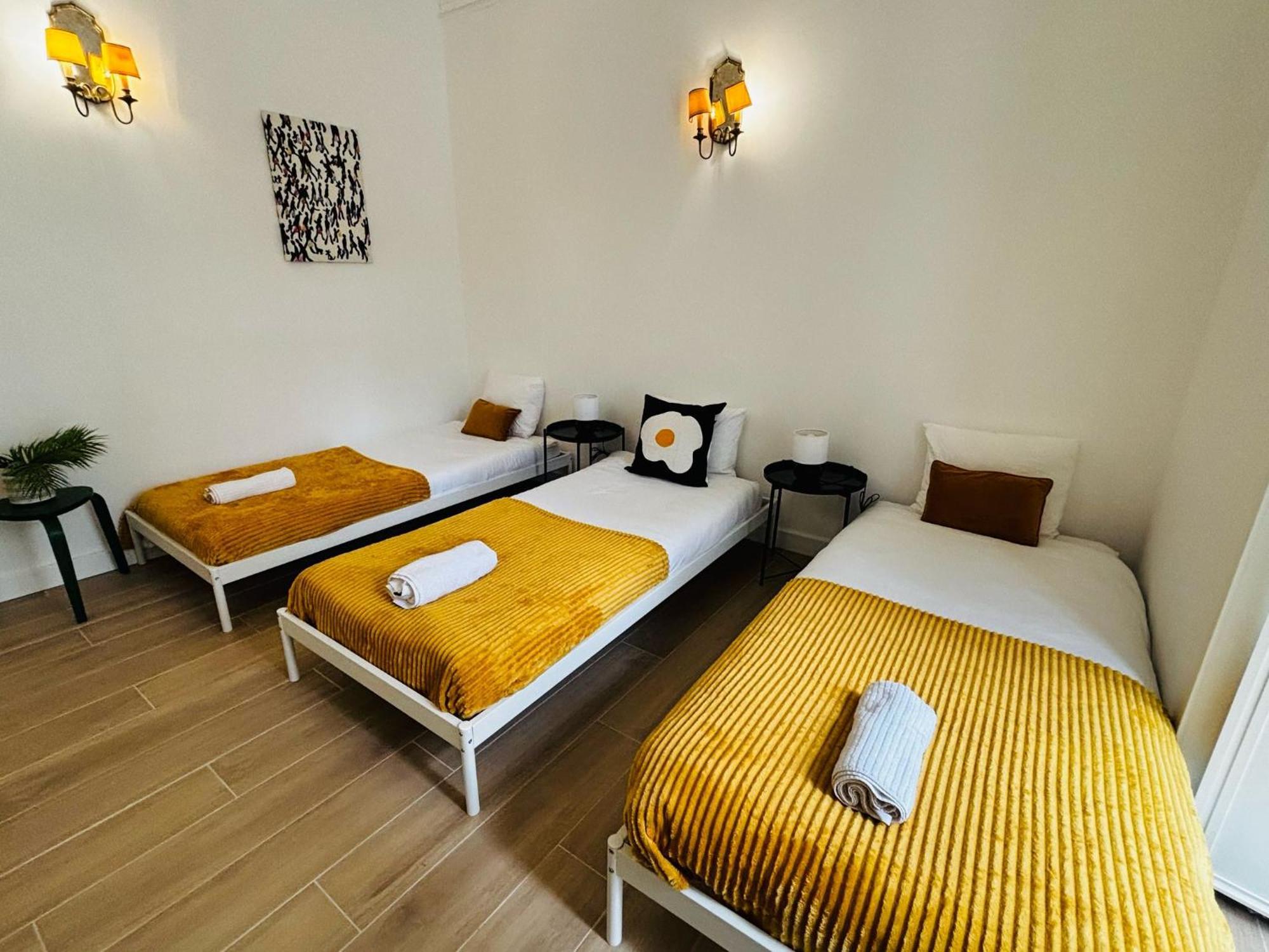 Hostel Location For Tourists, Centre *