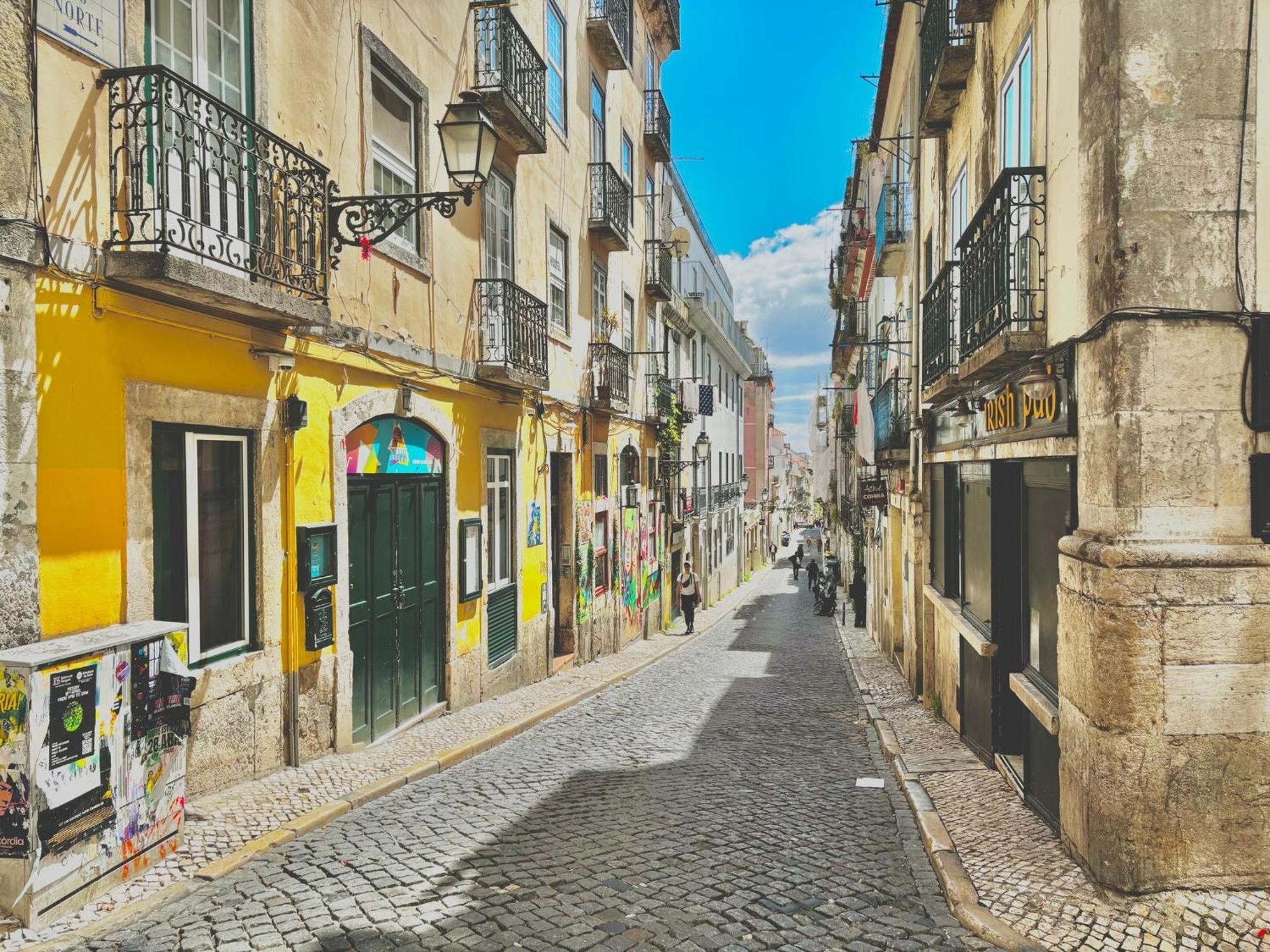 In - 7lisbon Downtown Private Bedroom With Balcony Maison d'hôtes *