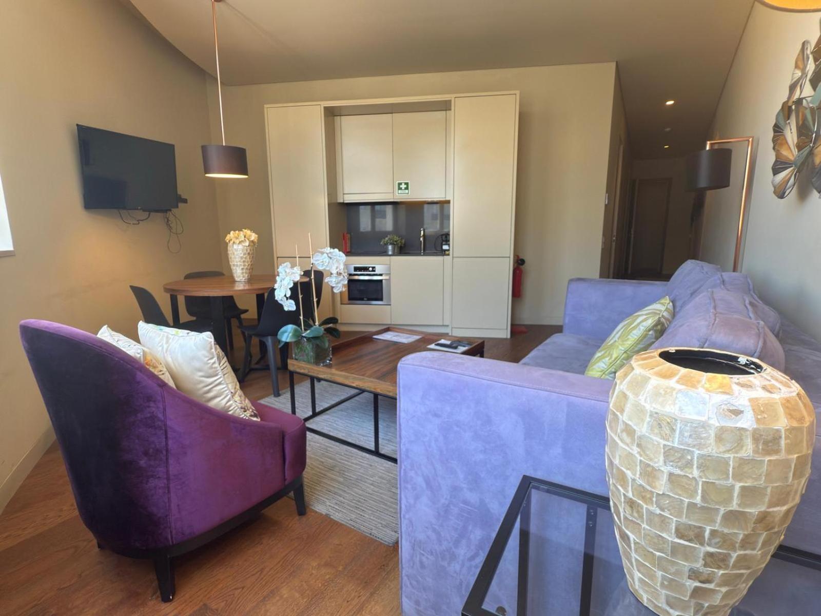 Finestay 8 Building Apartment *