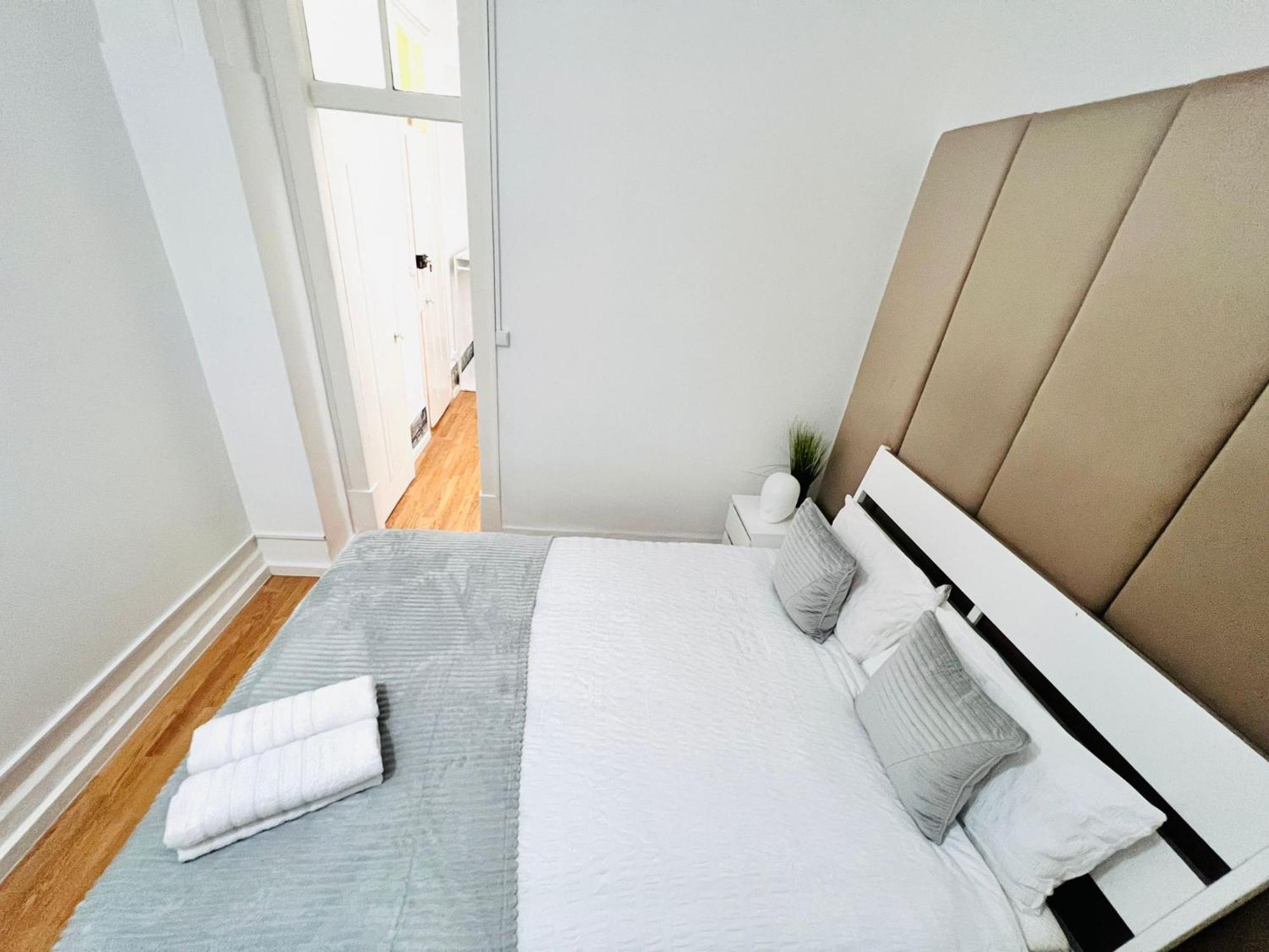 Hostel Luxury Rooms, Location In The