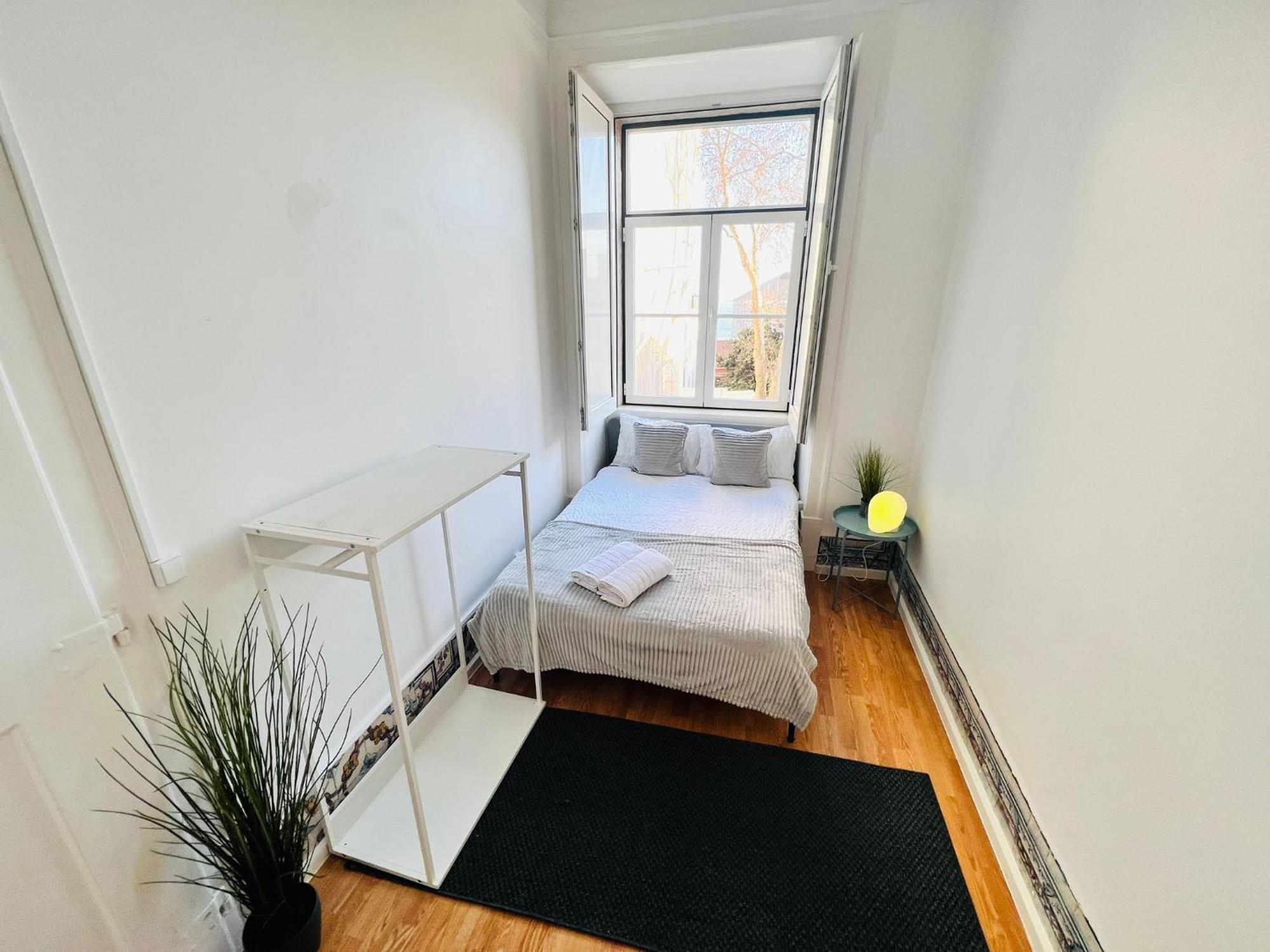 Hostel Luxury Rooms, Location In The