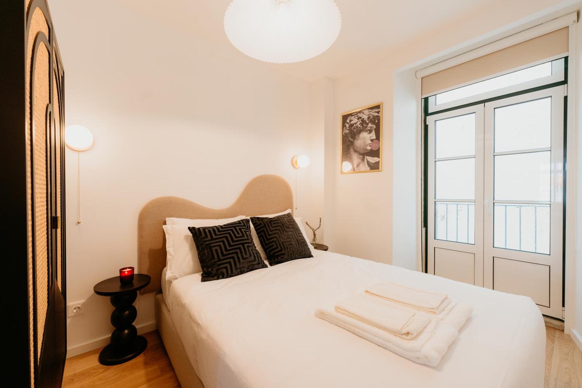 Mary Pink - No 1c - Stunning Two-bedroom *