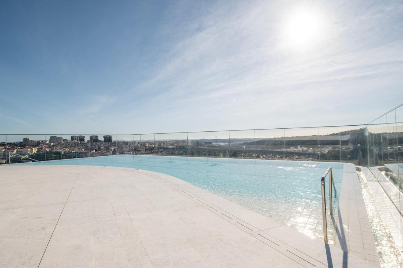 Appartement Saudade - 1 Bedroom And Shared Pool In Campolide