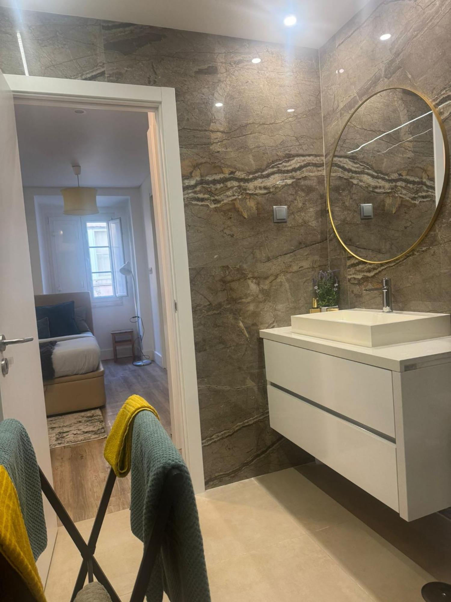 Sampaio Brand New Amazing Flat In Apartment Lisbon