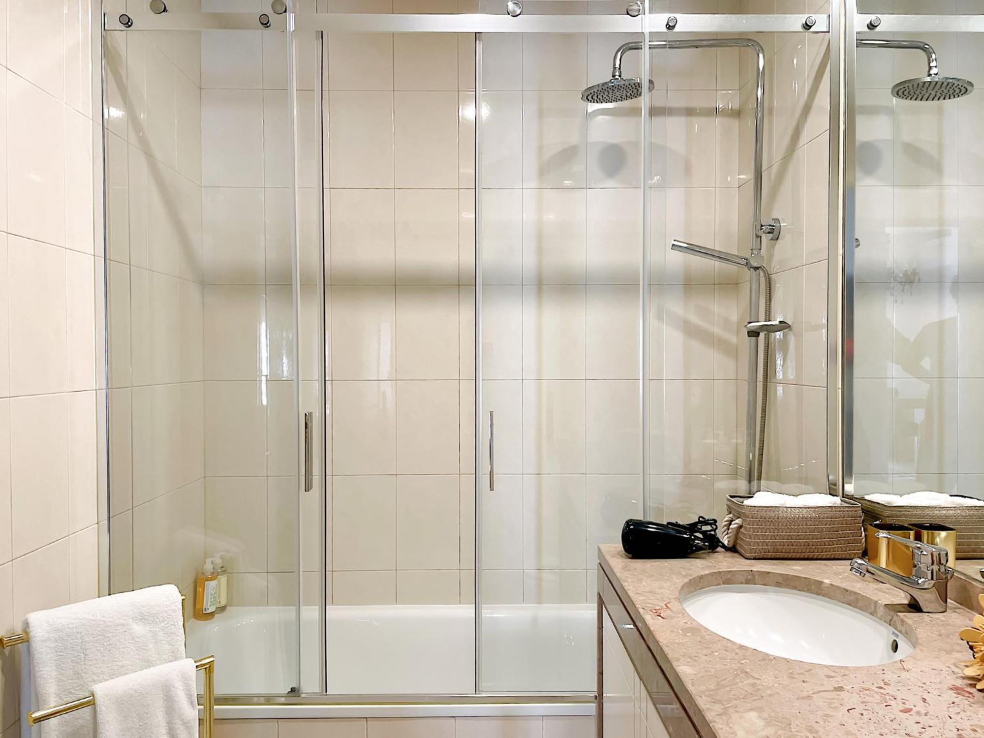 Prestige Entire 3 Bedroom Luxury Appartement
