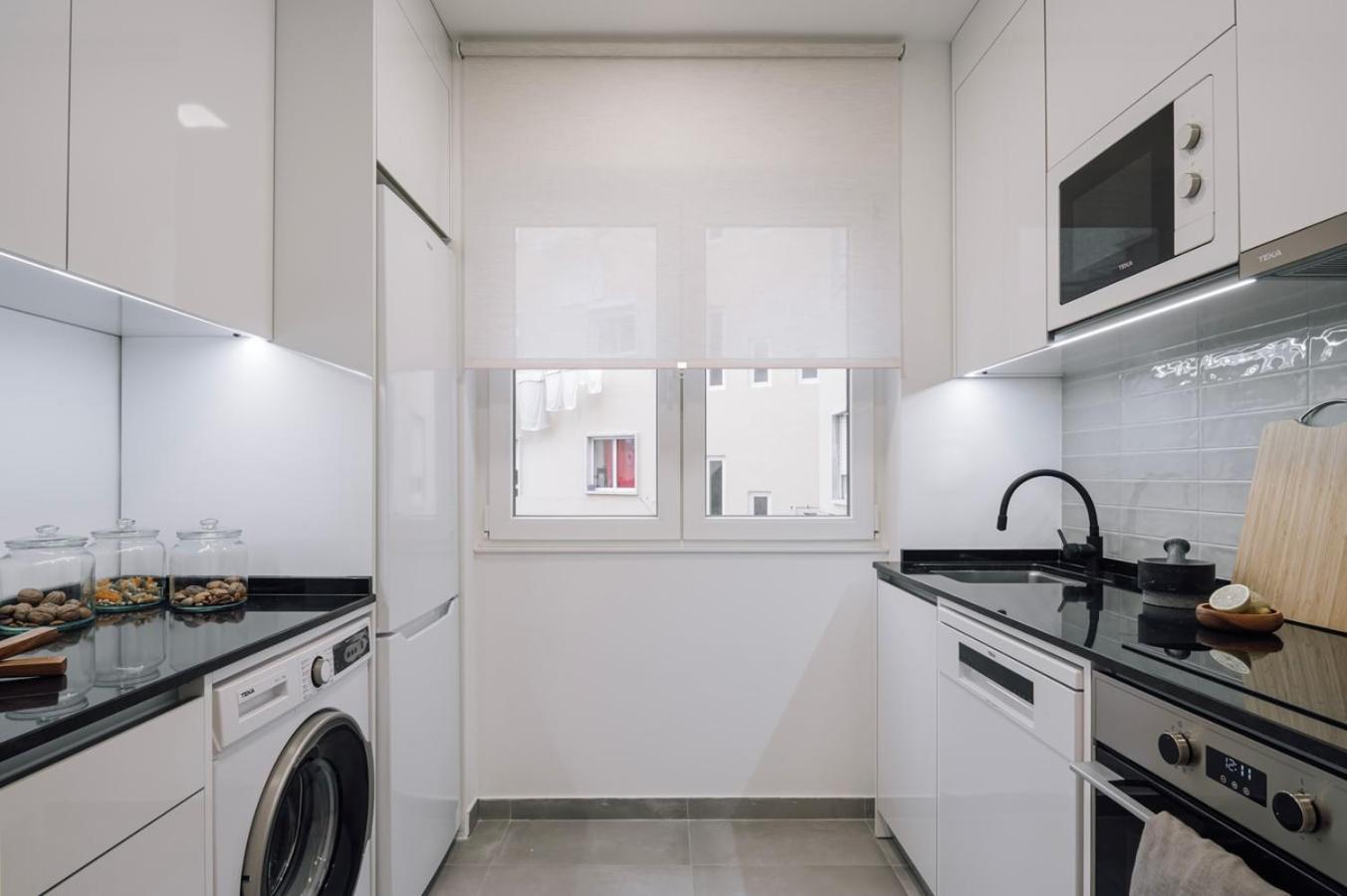 Estoril - 2 Bedrooms In Estrela * Lisboa