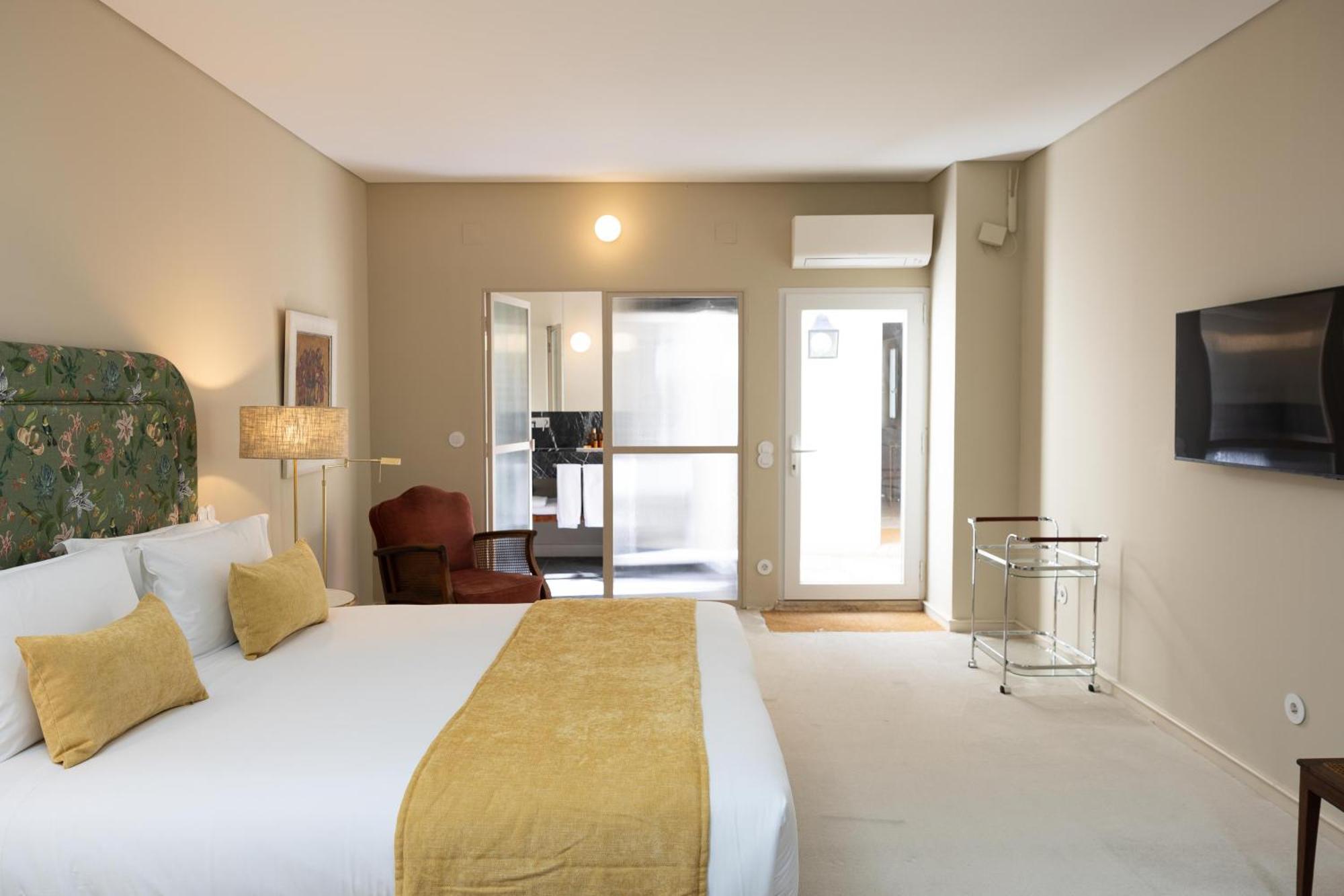 Gasthuis Dear - Valmor Palace 4*