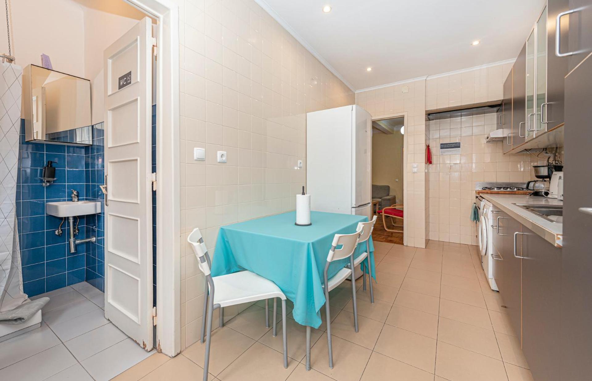 Houze_central Lisbon, 4 Flat W/ Zoo View *