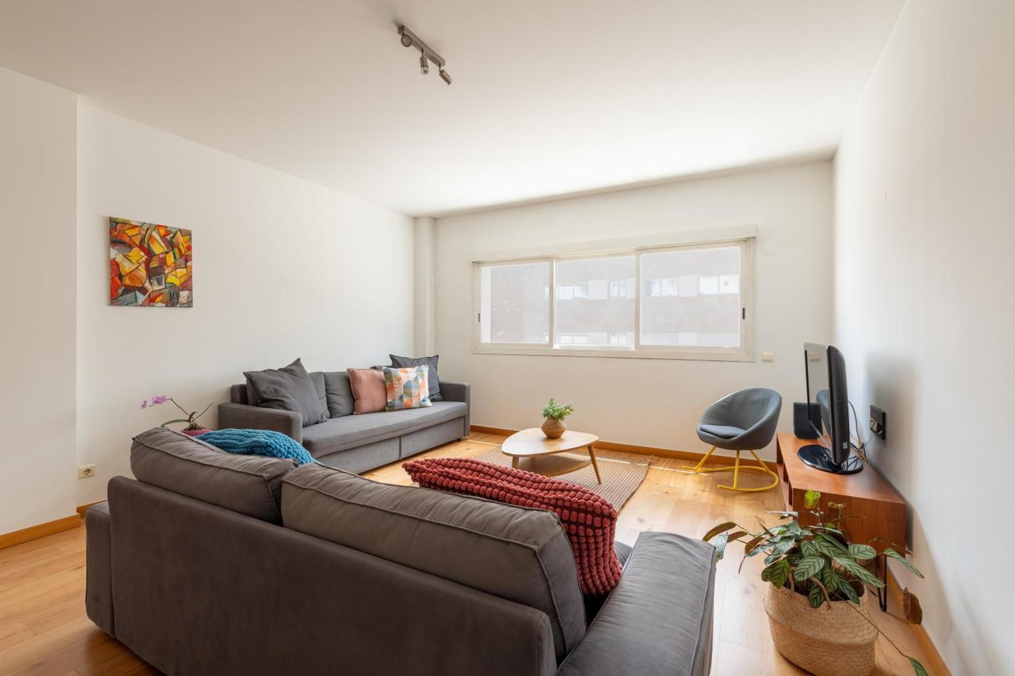 Modern In Parque Nacoes Appartement *