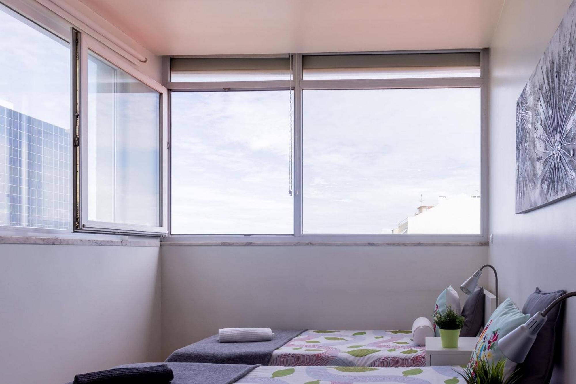 Rooms, View Of Auberge de jeunesse *