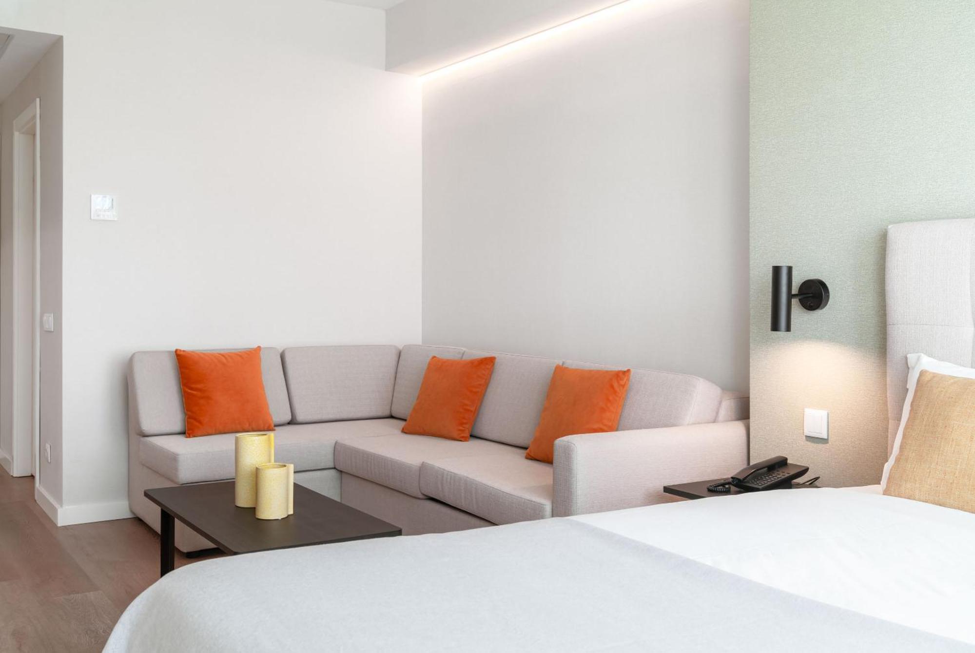 Appartement Limehome Defensores De Chaves
