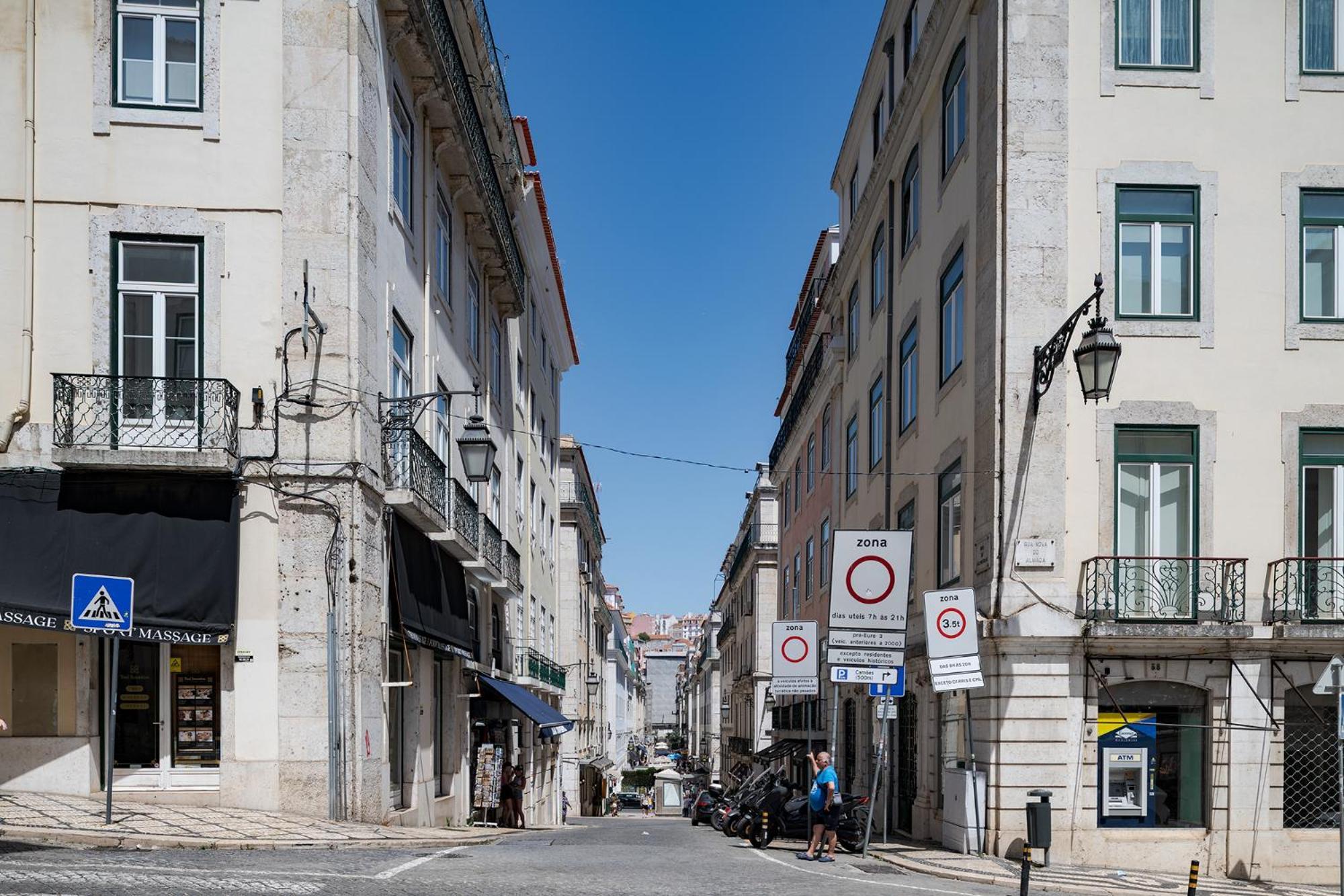 Made For The Lovers- Urban Charm In Chiado Apartamento
