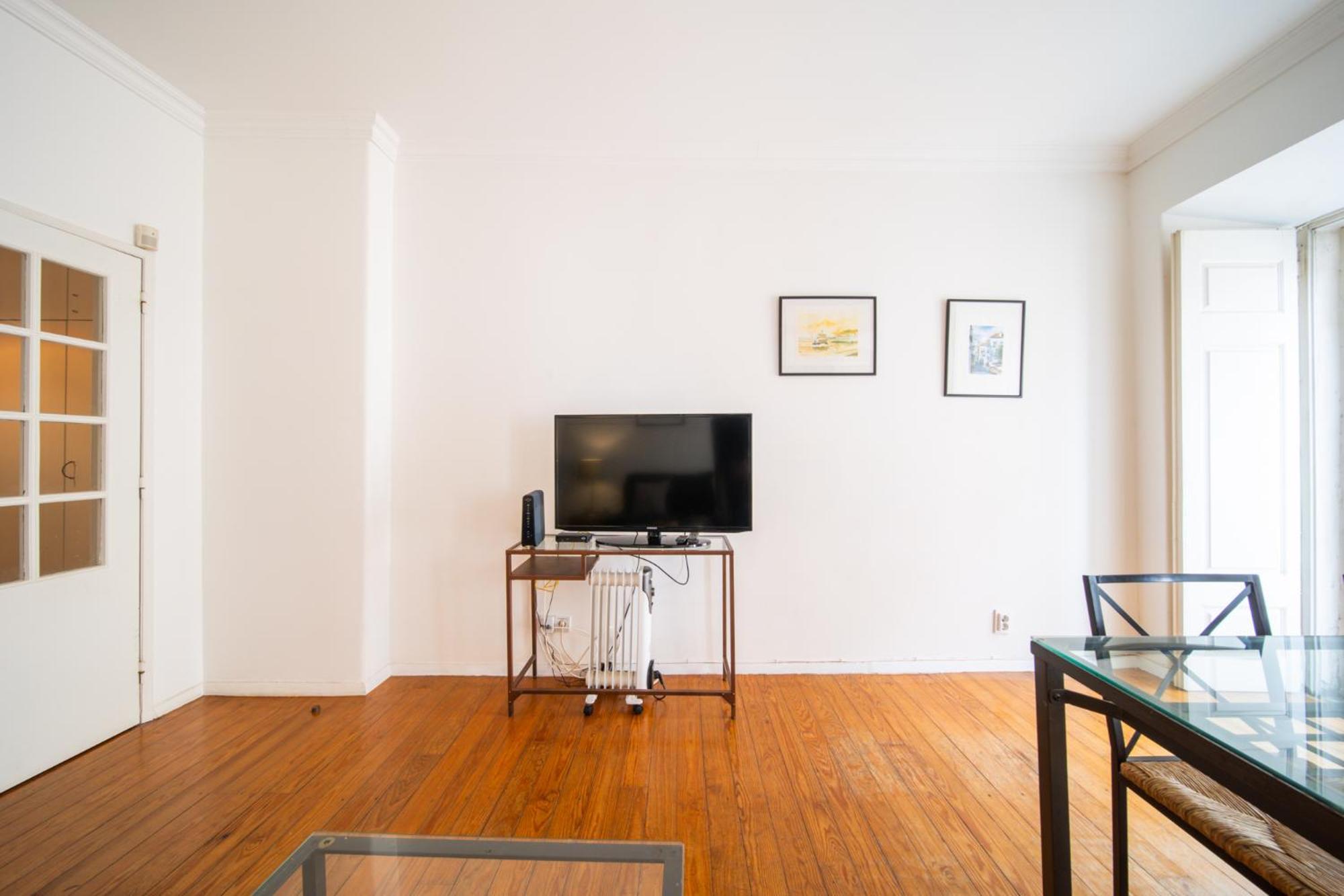Spacious 2 Bedroom With Large Living Appartement Lissabon