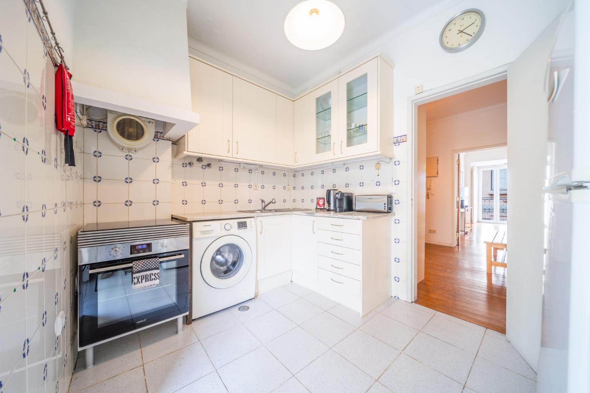 Spacious 2 Bedroom With Large Living