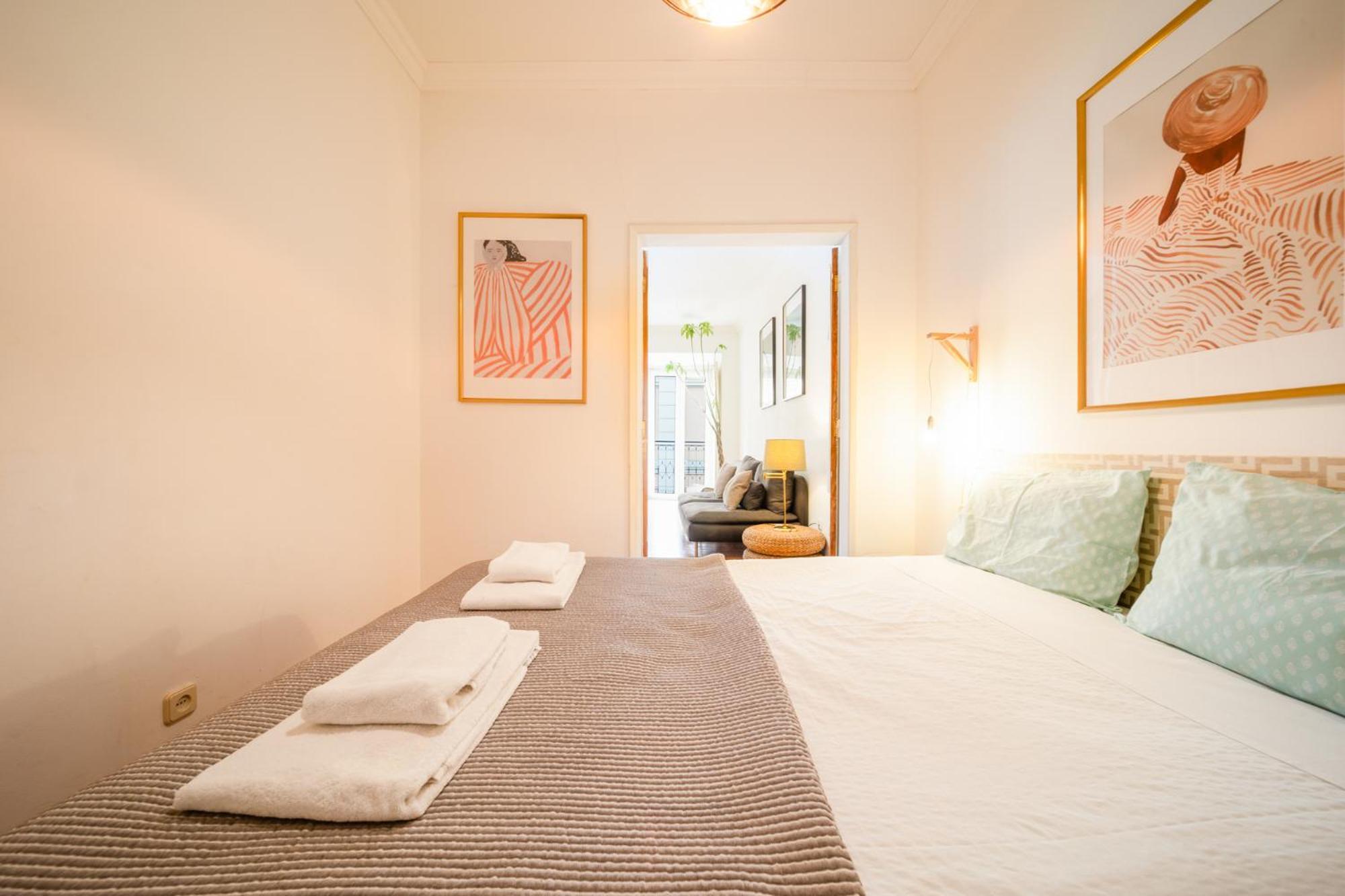Spacious 2 Bedroom With Large Living *