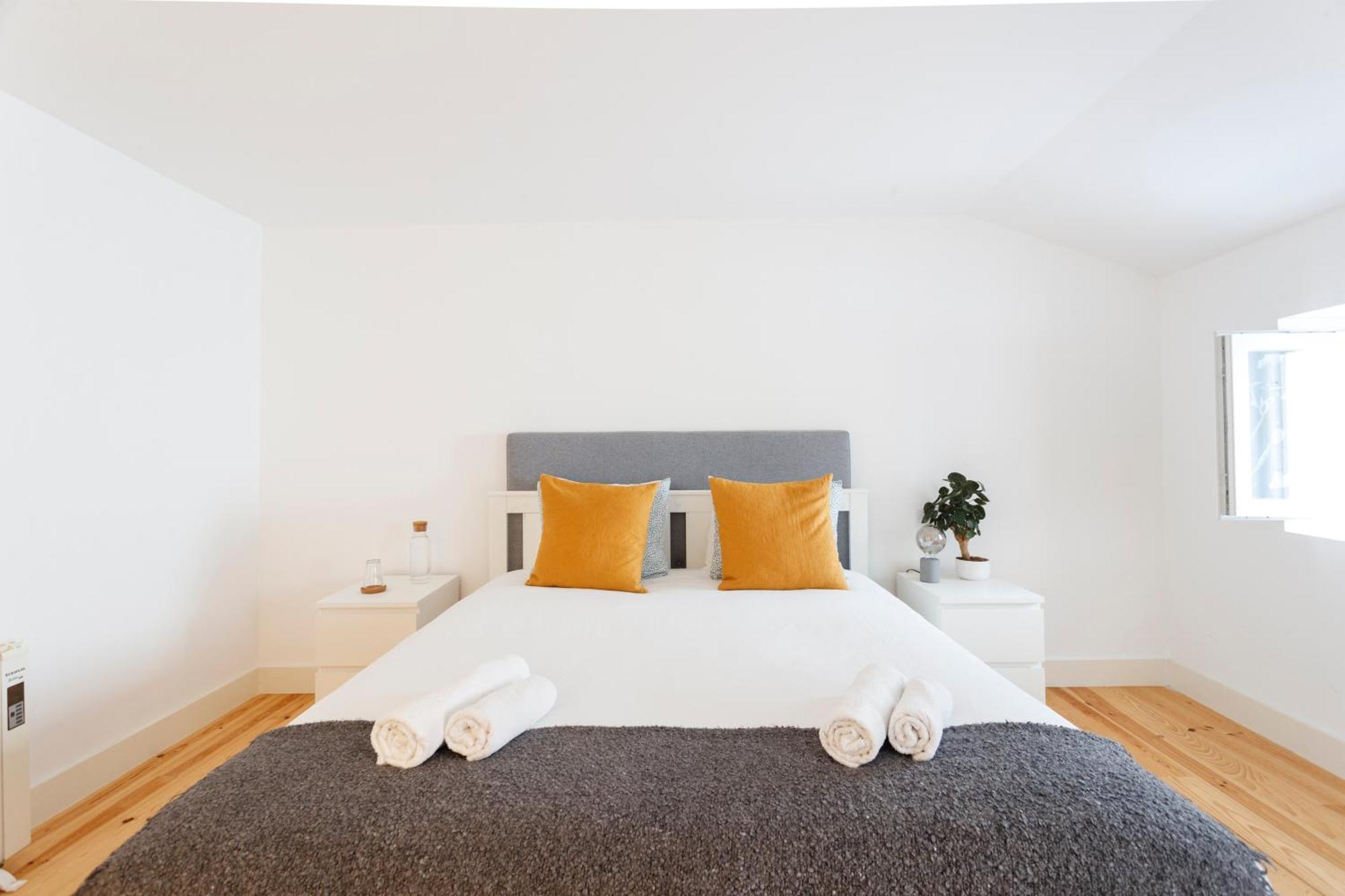 Double With Private Wc In Shared House In Downtown Homestay Lisbon