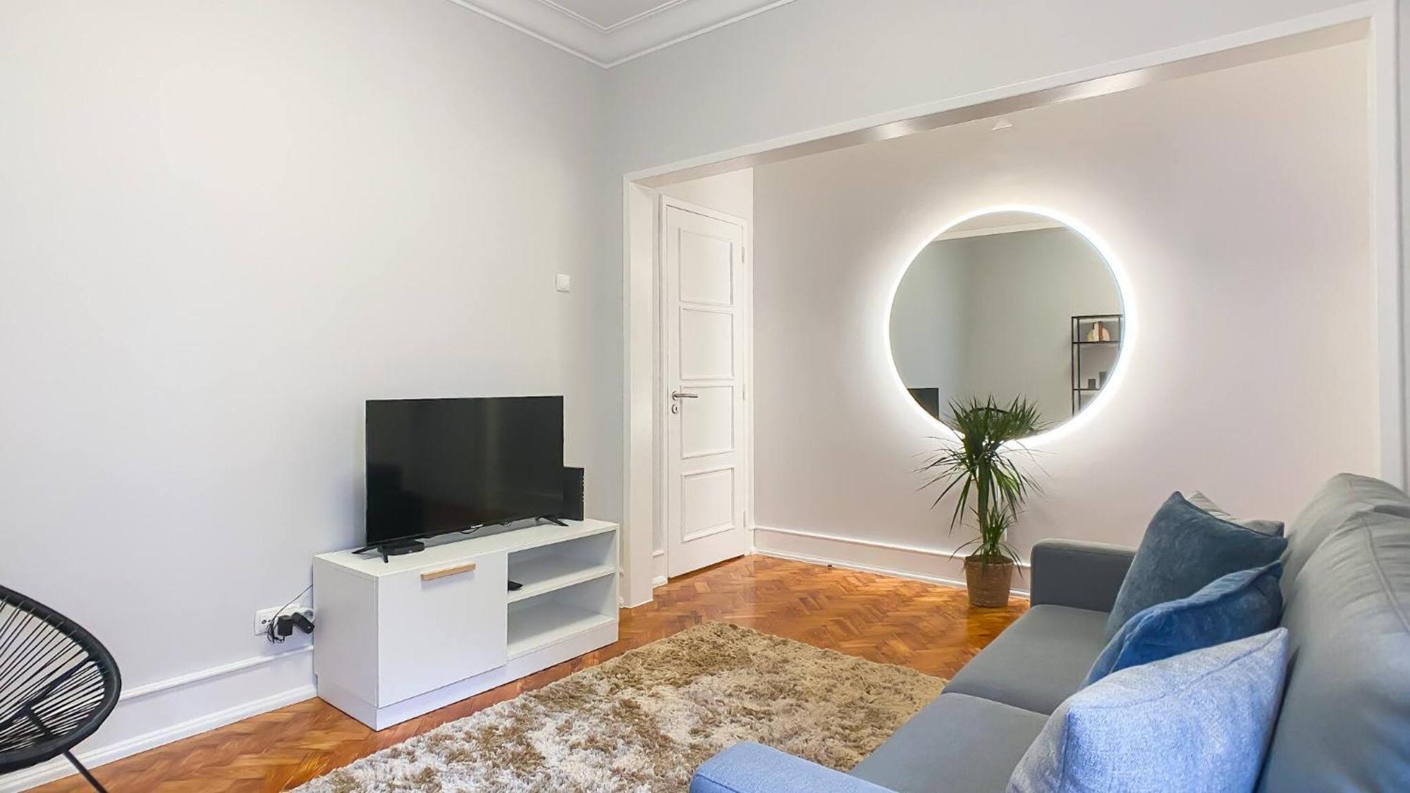 Uptown Stylish Apartment *