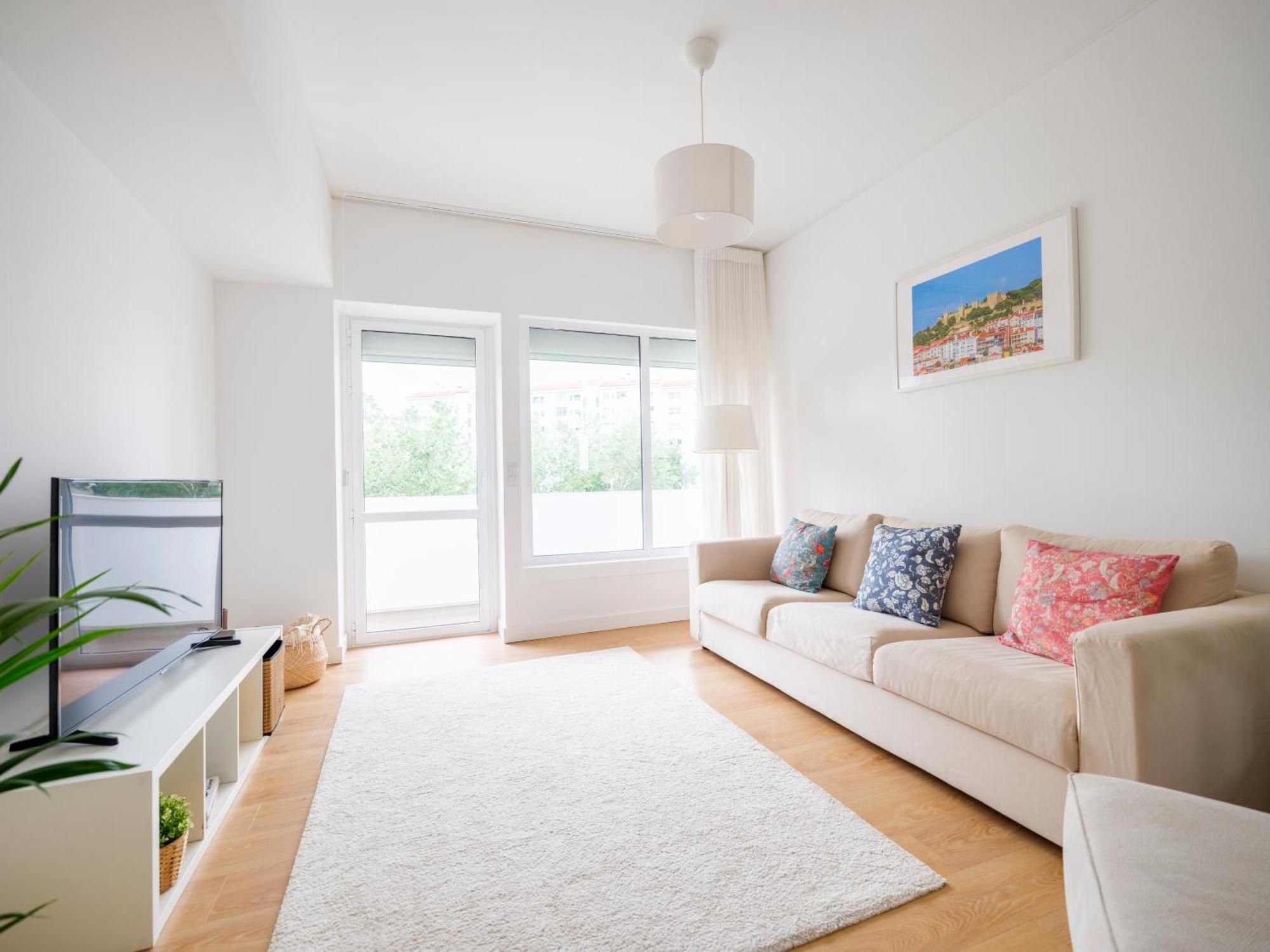 Olivais Spacious Near Airport * Lissabon