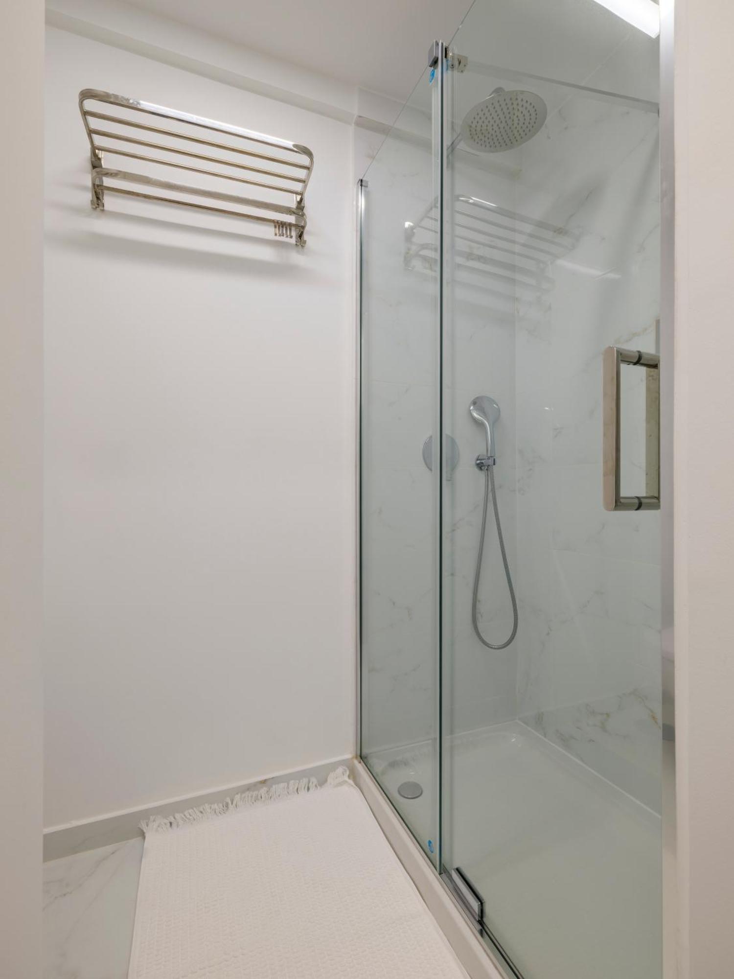 Olivais Spacious Near Airport Appartement