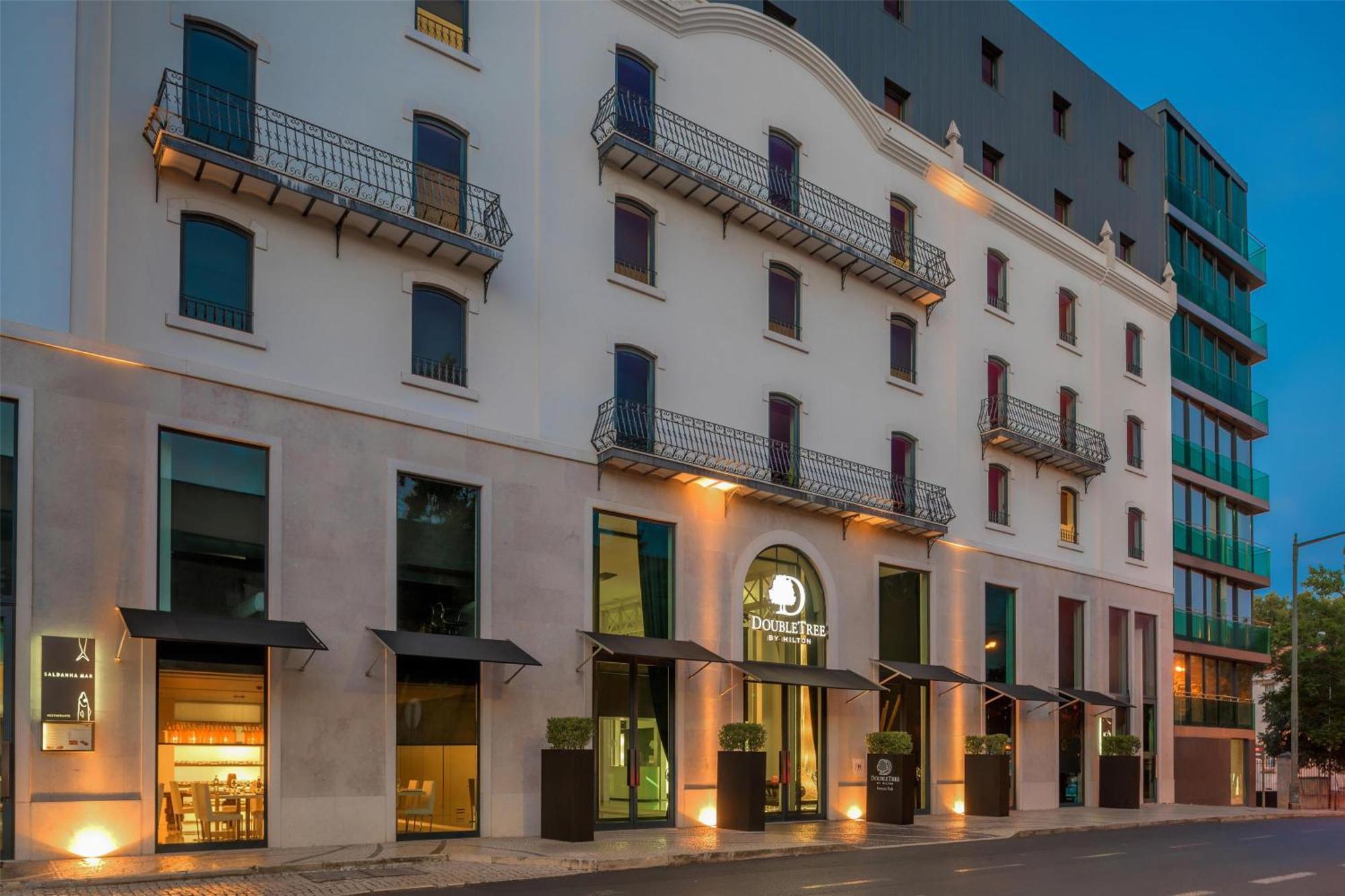 Doubletree By Hilton Fontana Park 4*