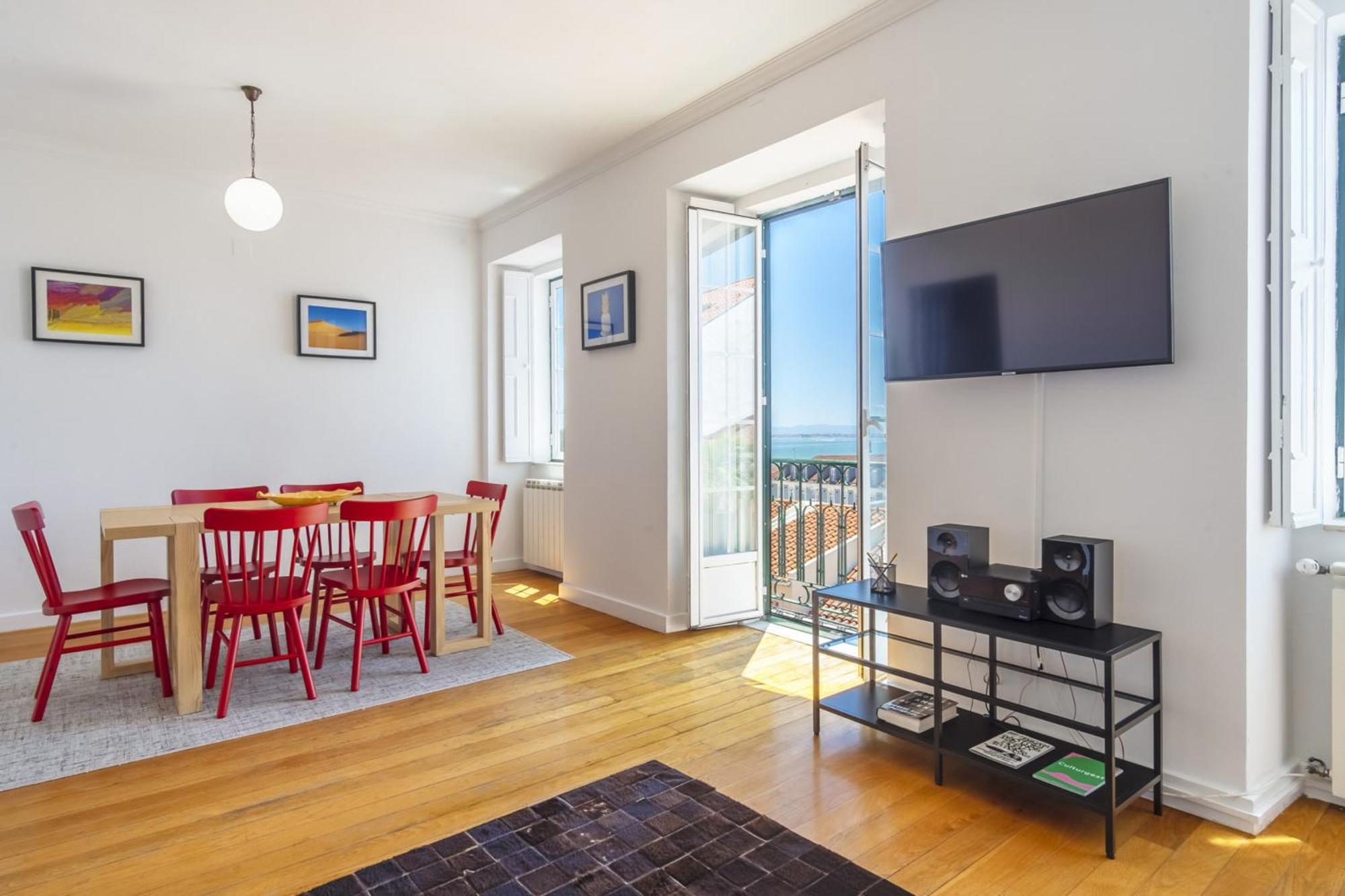 Lv Premier Bica River View Apartment *