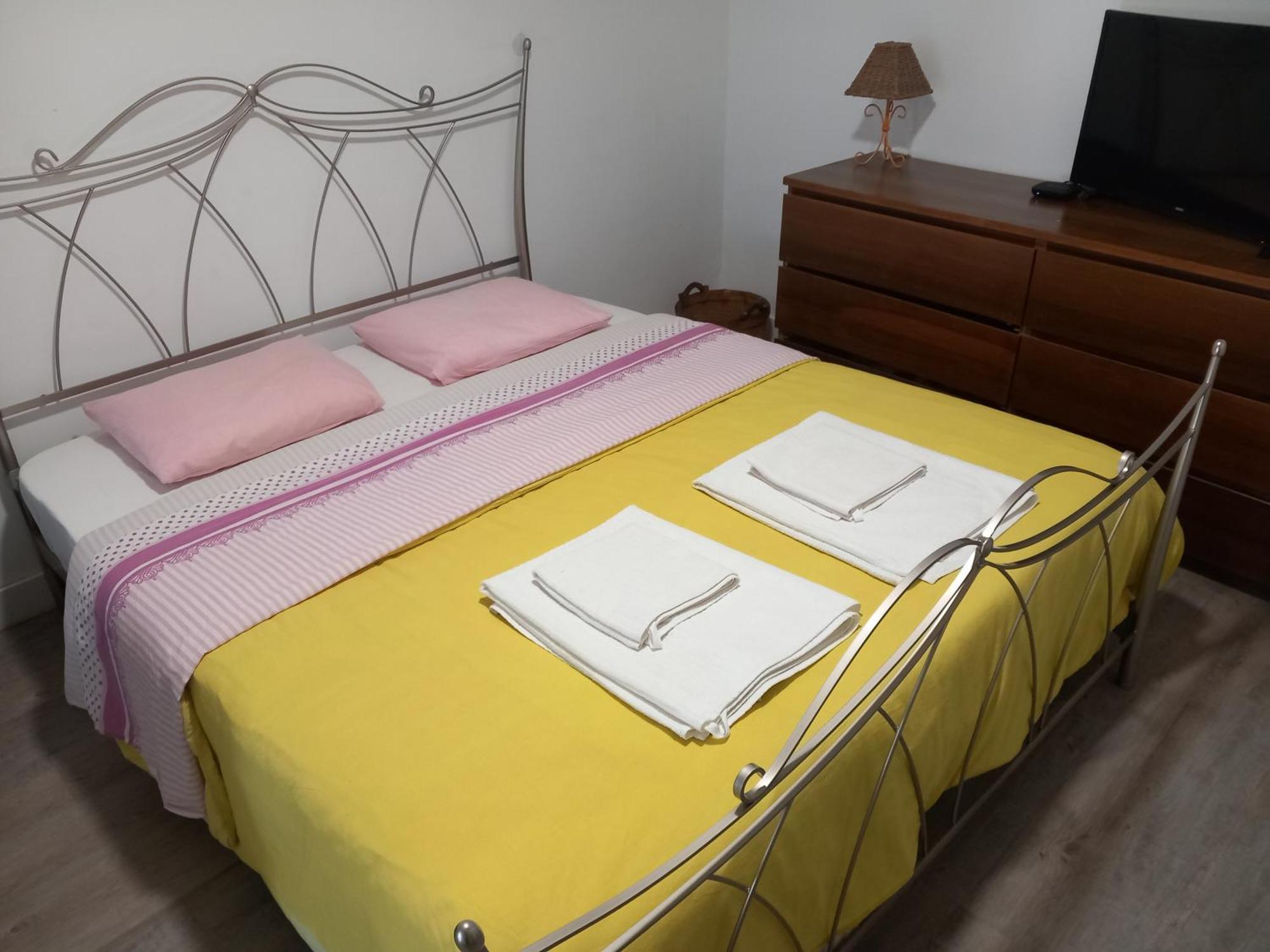 Alvito - Comfortable With Private Bathroom * Lisbon