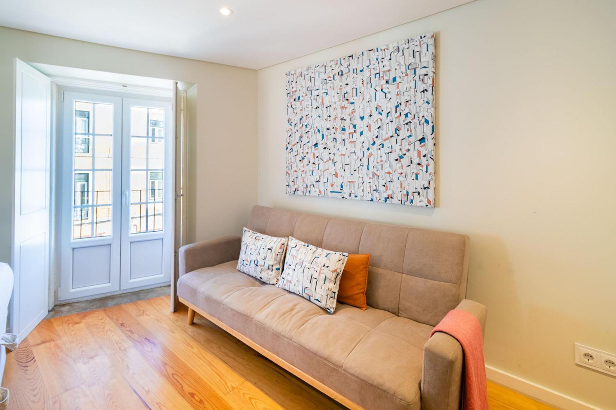 Discover Lisbons History - Stylish In Alfama Lissabon