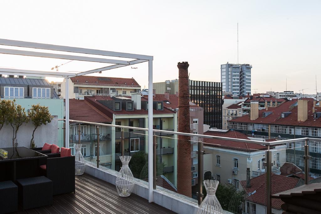 Apartment Charming Penthouse With Private Terrace Lisbon
