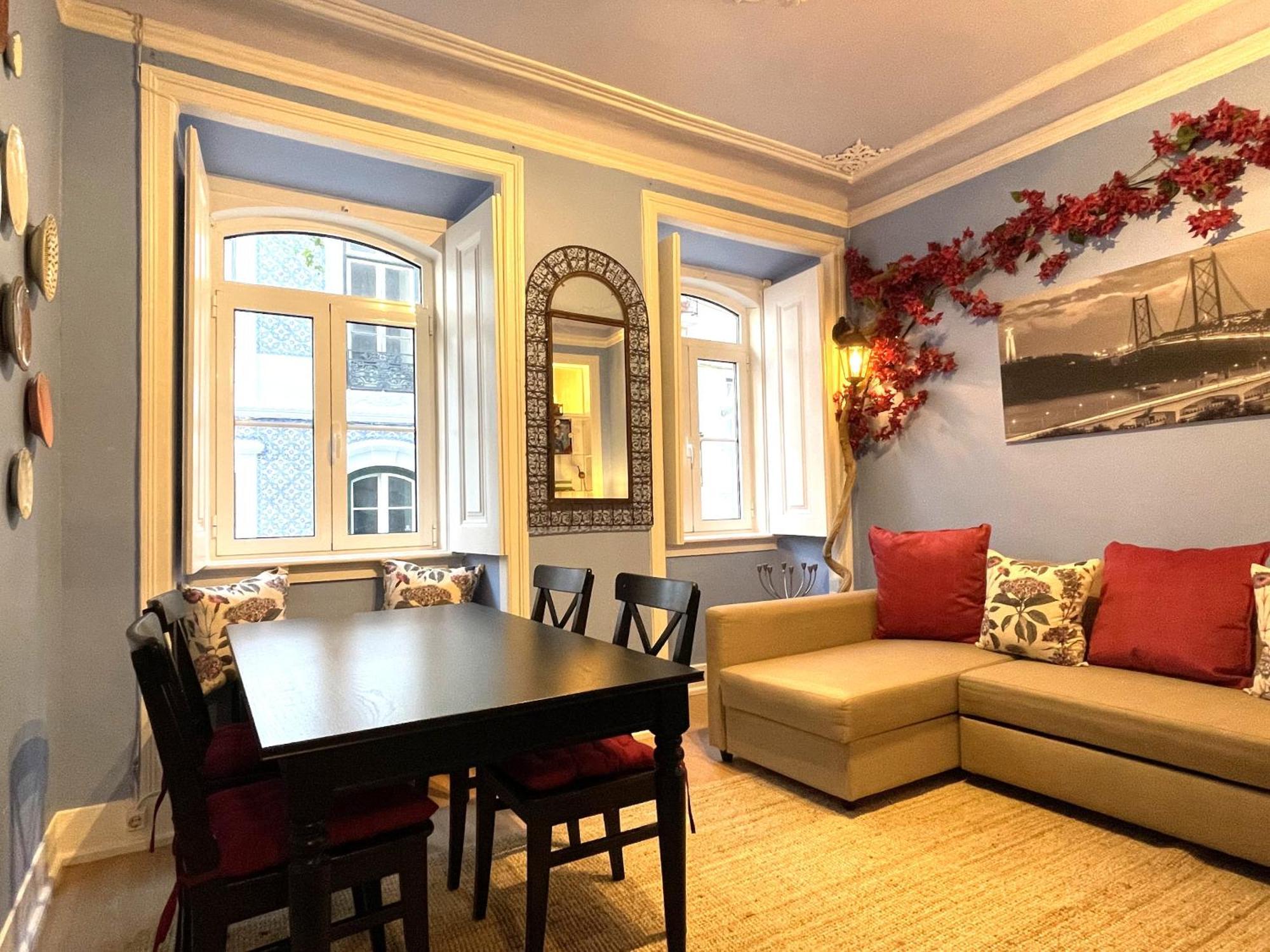 Mc Warm Romantic 3br2ba @ Trendy Principe Real Lissabon