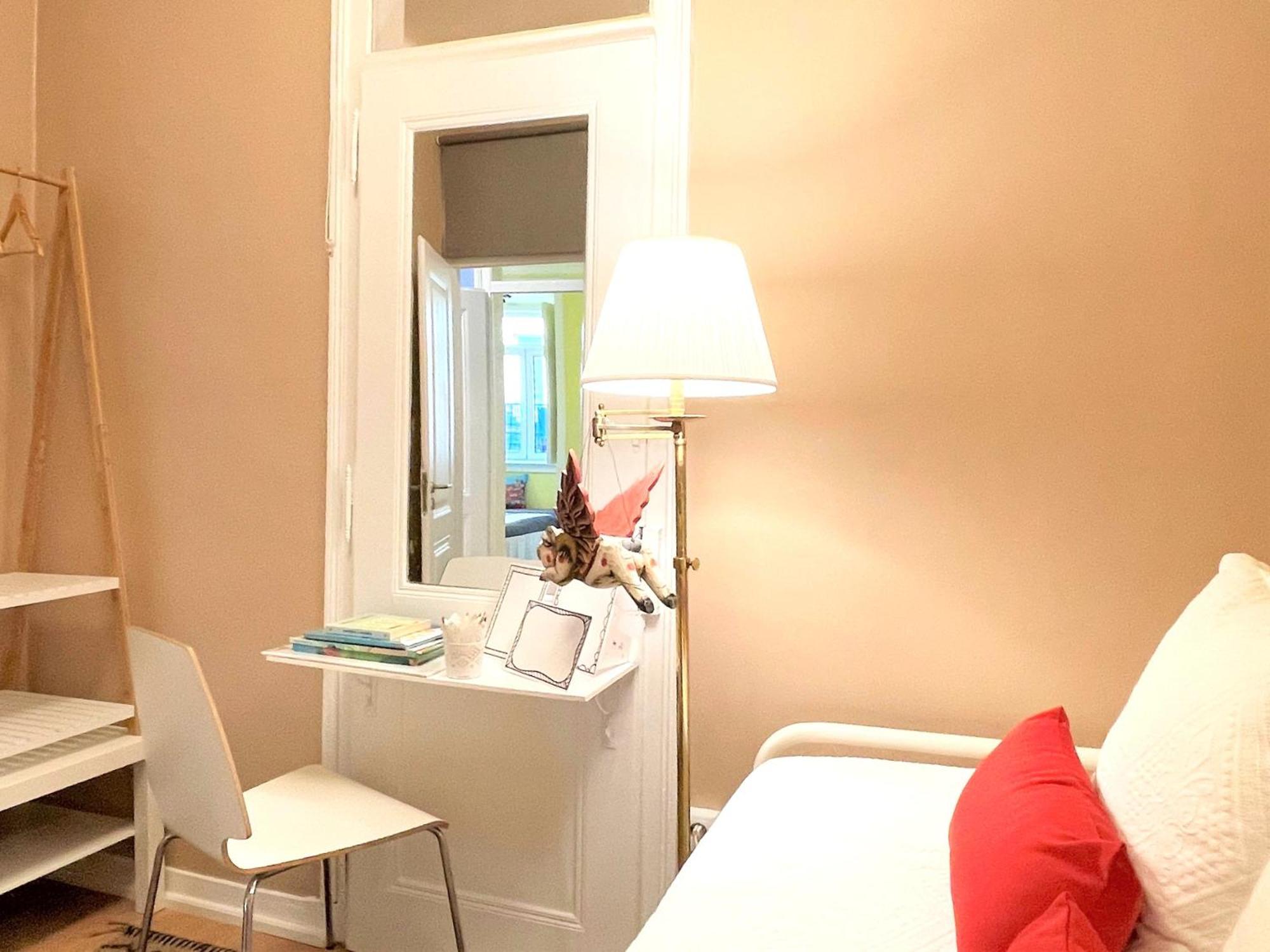 Mc Warm Romantic 3br2ba @ Trendy Principe Real *