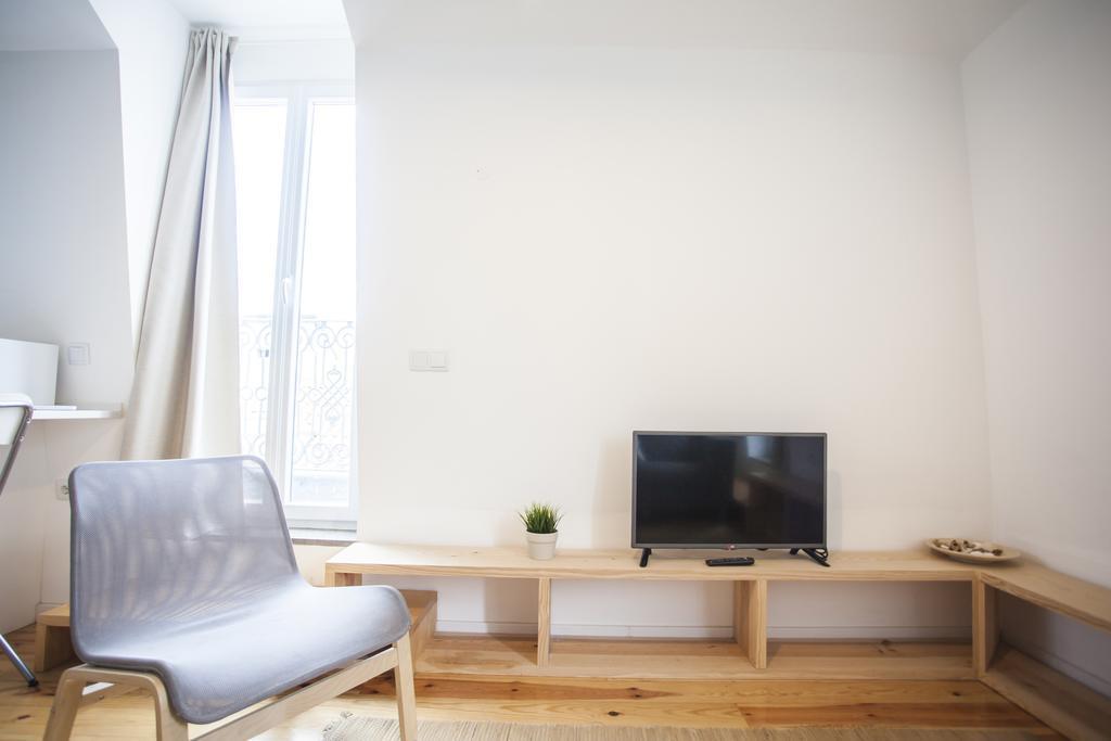 Mezzanine With A View In Bairro Alto Appartement
