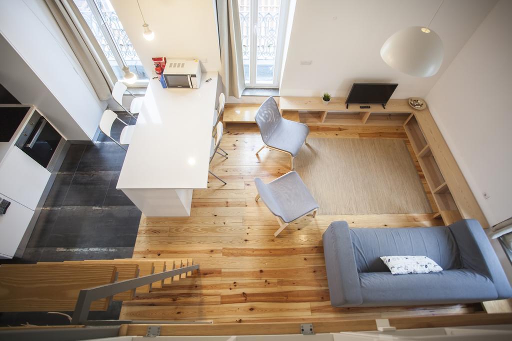 Mezzanine With A View In Bairro Alto Appartement Lisboa