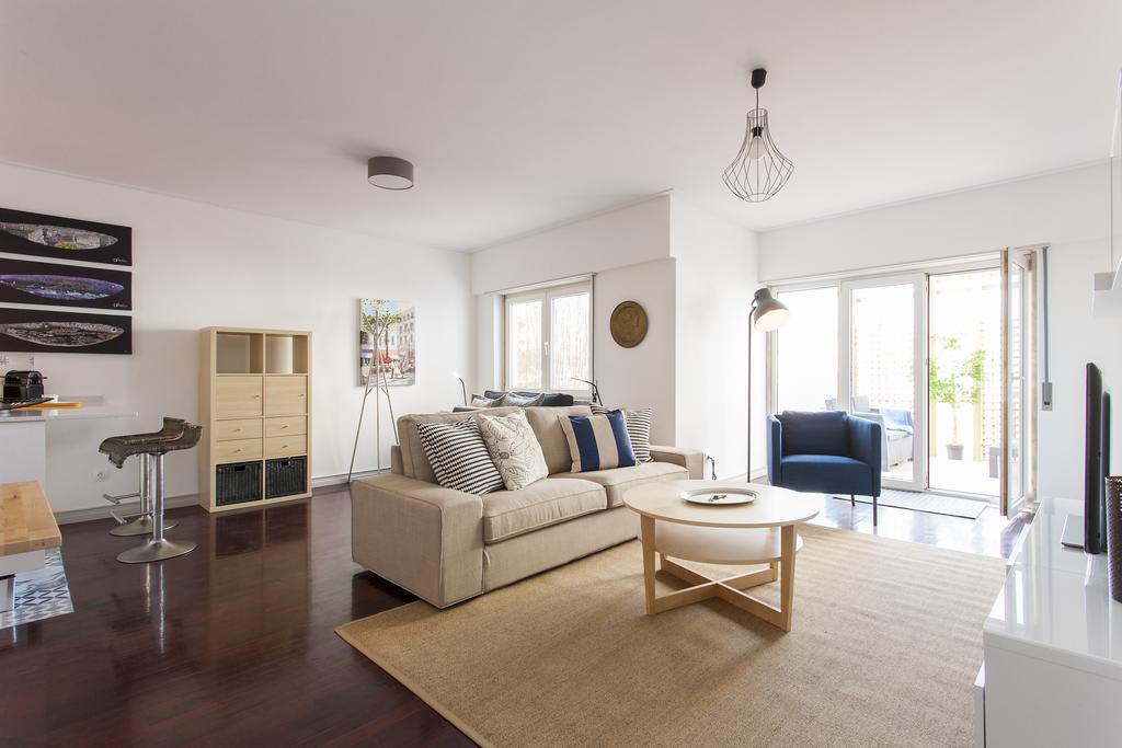 Joivy Superb 1-Bed Apt With Workspace And Terrace, Close To Avenida Da Liberdade Apartment Lissabon