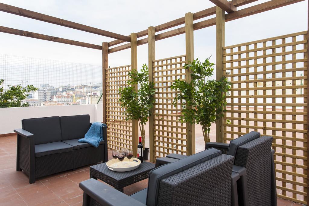 Joivy Superb 1-Bed Apt With Workspace And Terrace, Close To Avenida Da Liberdade Lissabon