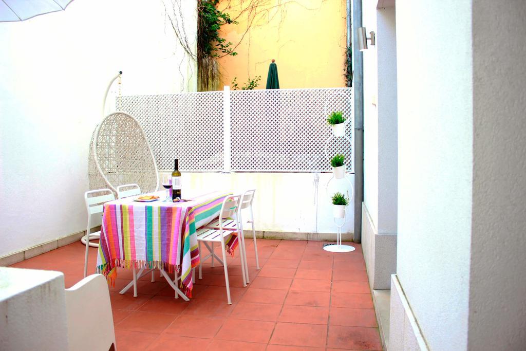 Altido Modern 1-bed With Terrace, Moments From São Bento Palace Apartamento Lisboa