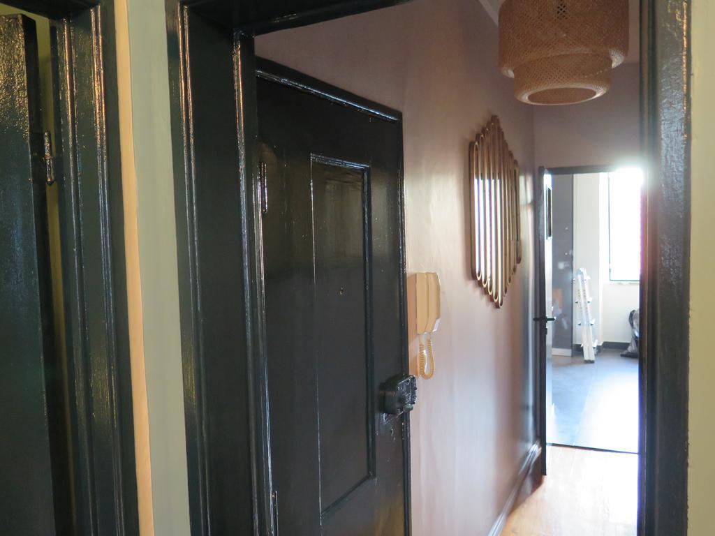 Apartment Chiado Bairro Alto, Bright And Newly Renovated 3 Bedroom Apartment, Historical Center Lisbon