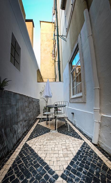 Entre O Carmo E A Trindade Lissabon