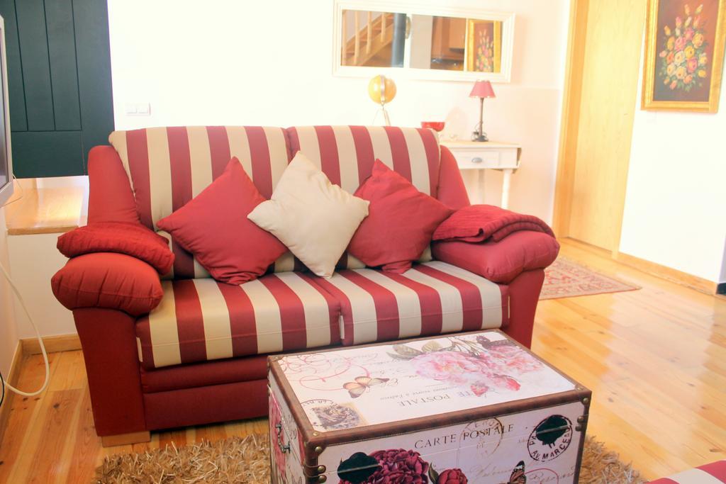 Apartment Bairro Alto House, By Timecooler