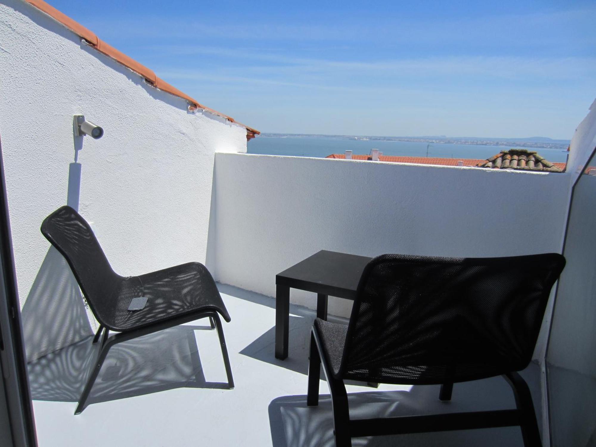 My Lx Flat@castle * Lisboa